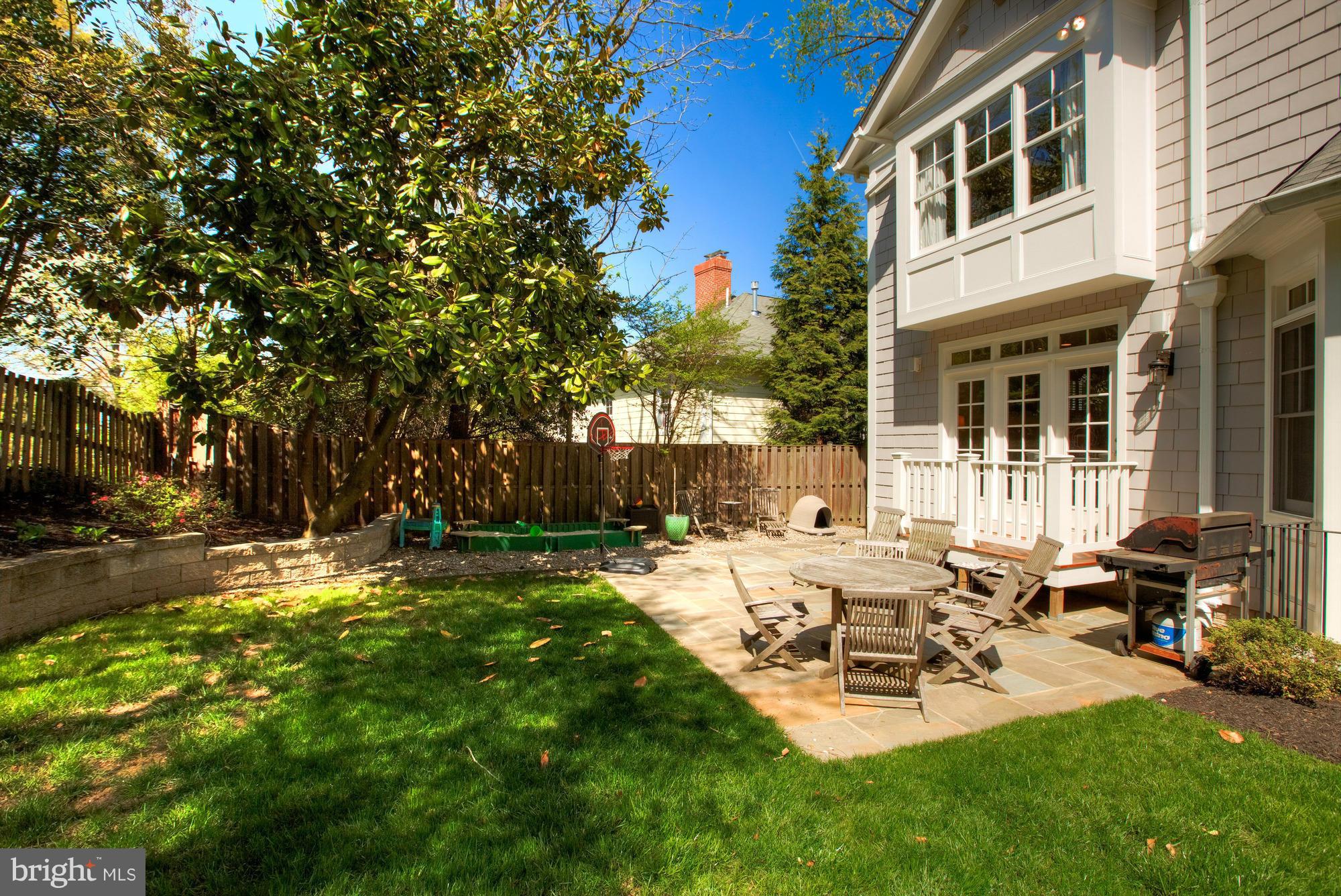 CHEVY CHASE MANOR - Residential