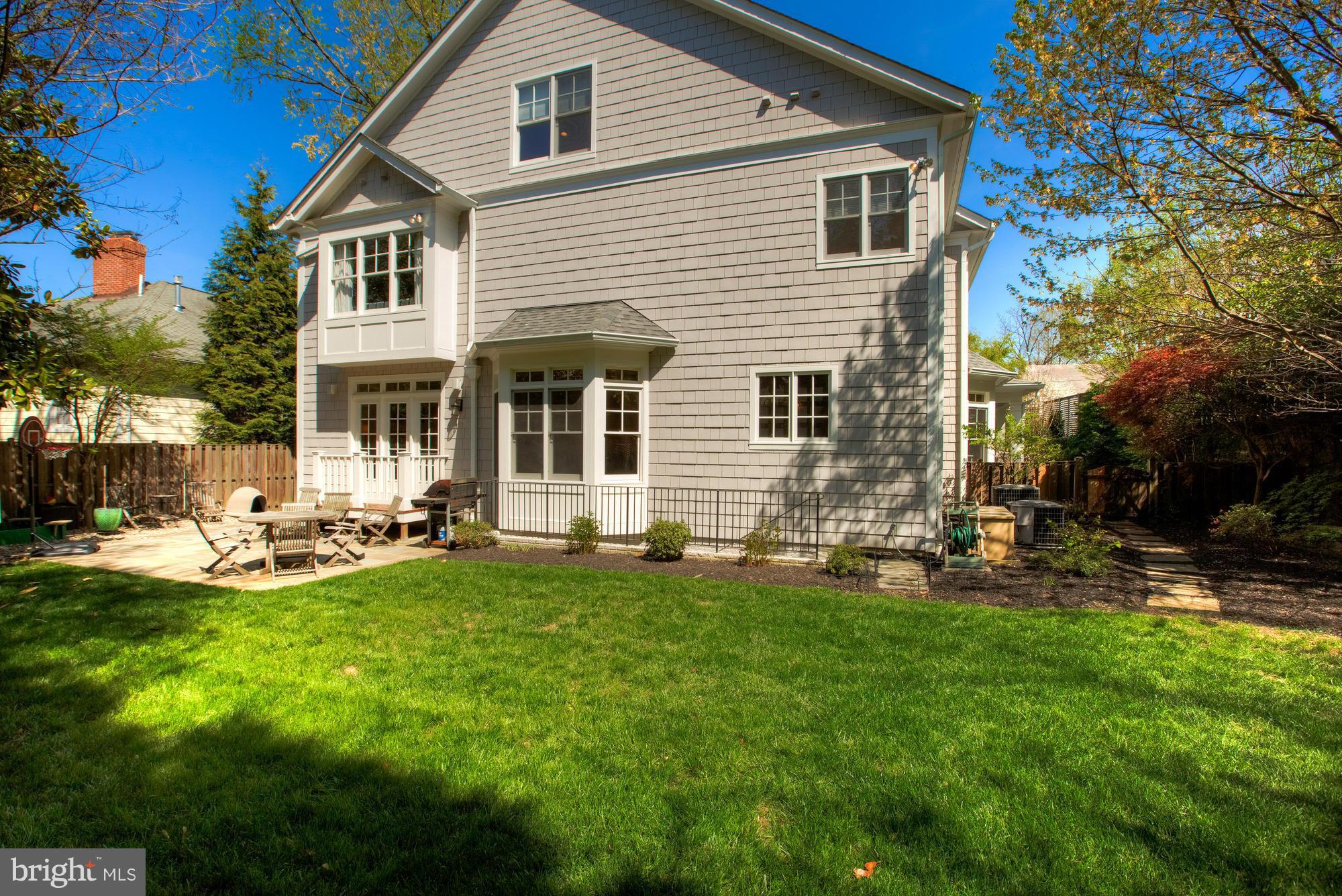 CHEVY CHASE MANOR - Residential