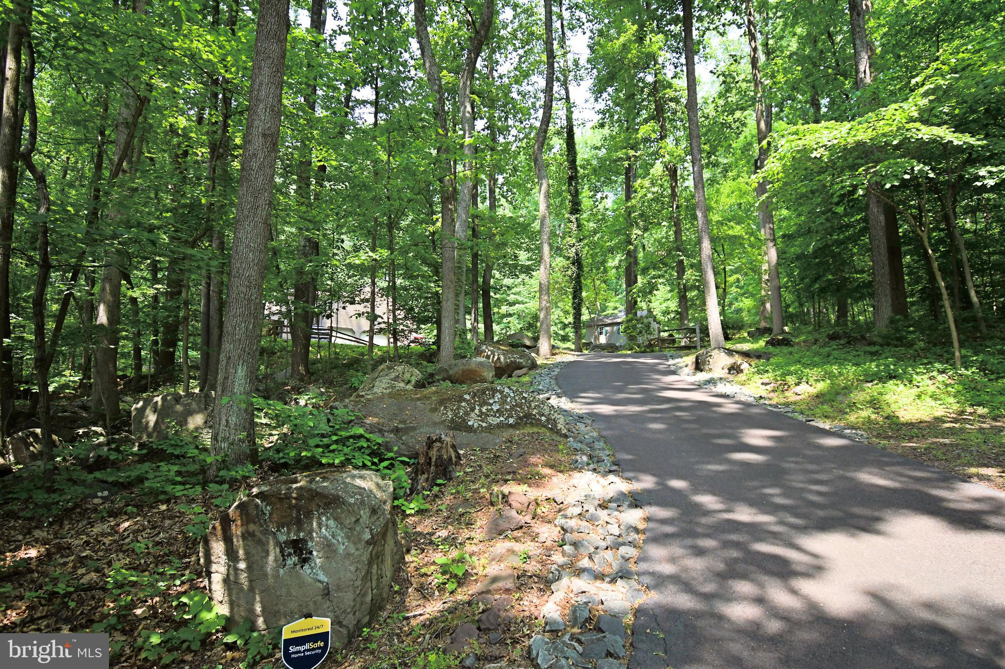 2415 SCHAFFER ROAD