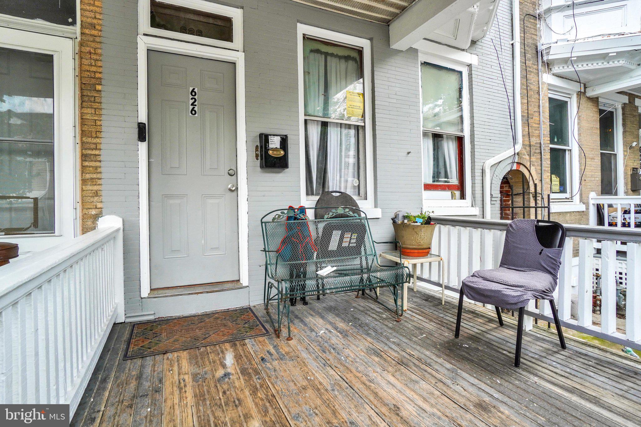 626 W PRINCESS STREET