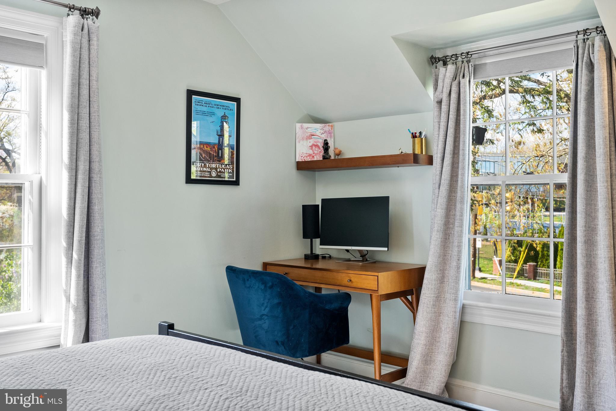 COLLEGE PARK - Residential