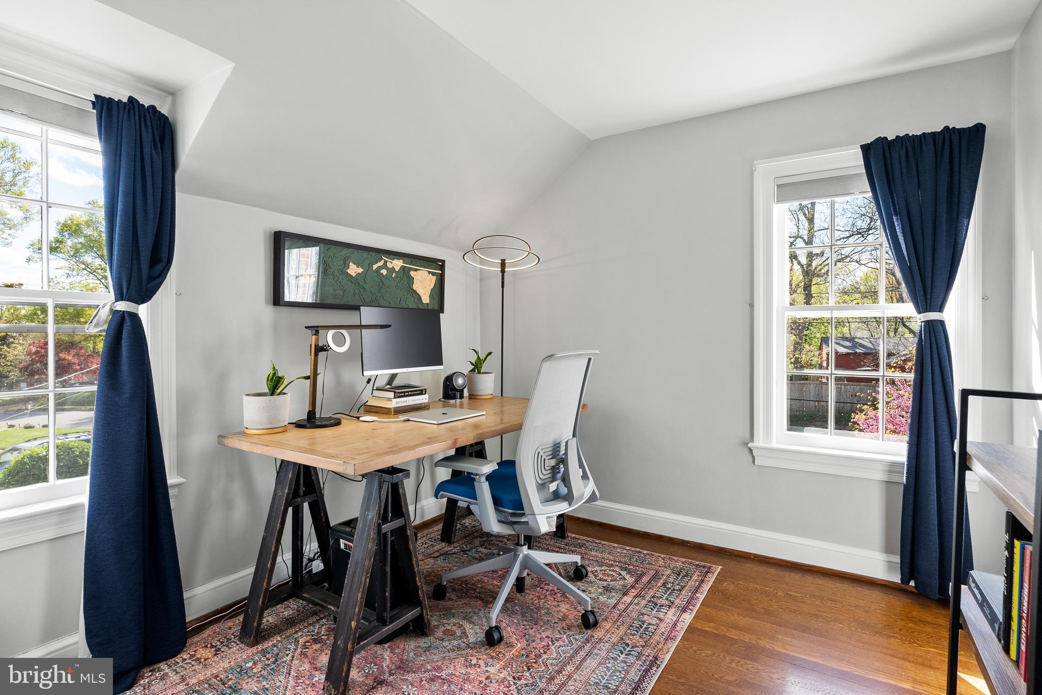 COLLEGE PARK - Residential