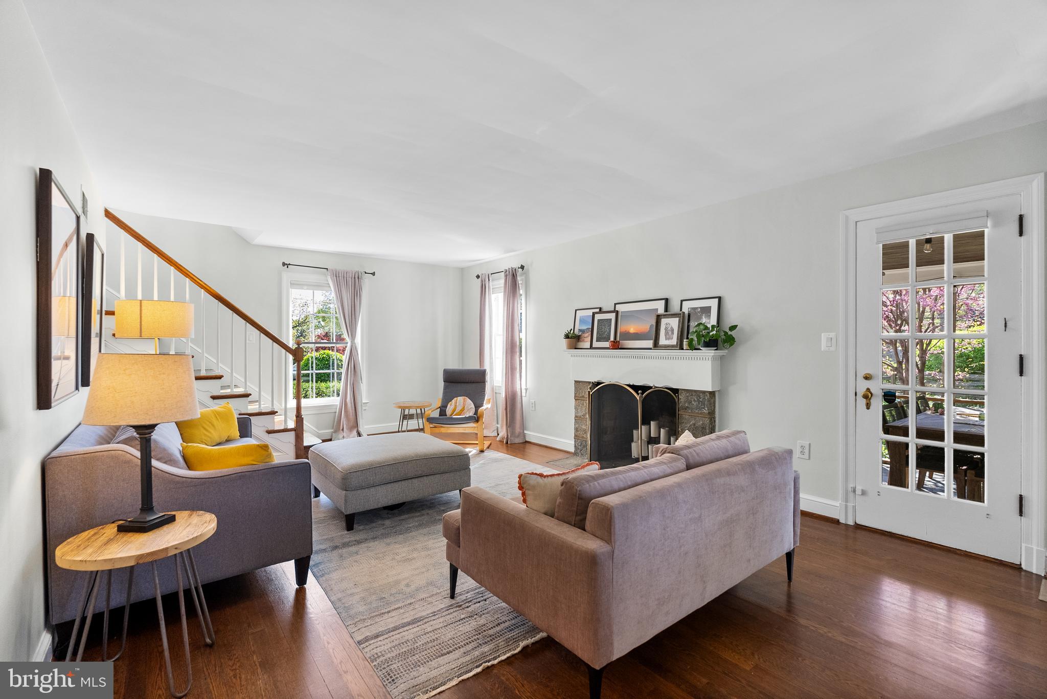 COLLEGE PARK - Residential