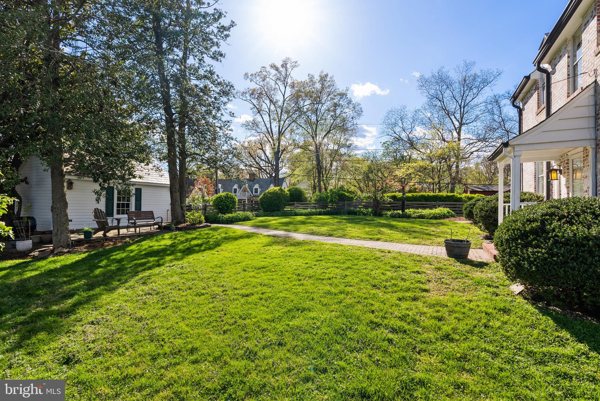 COLLEGE PARK - Residential