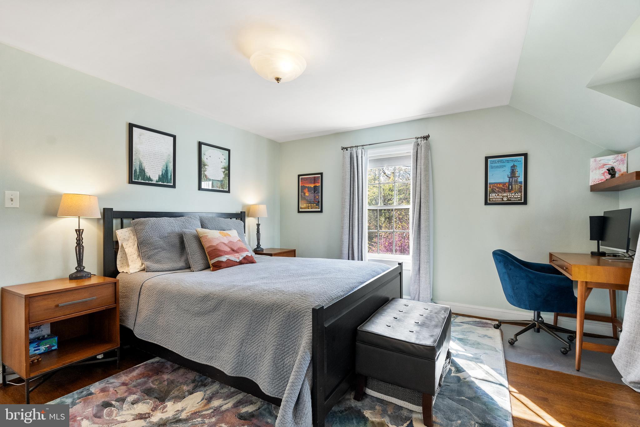 COLLEGE PARK - Residential