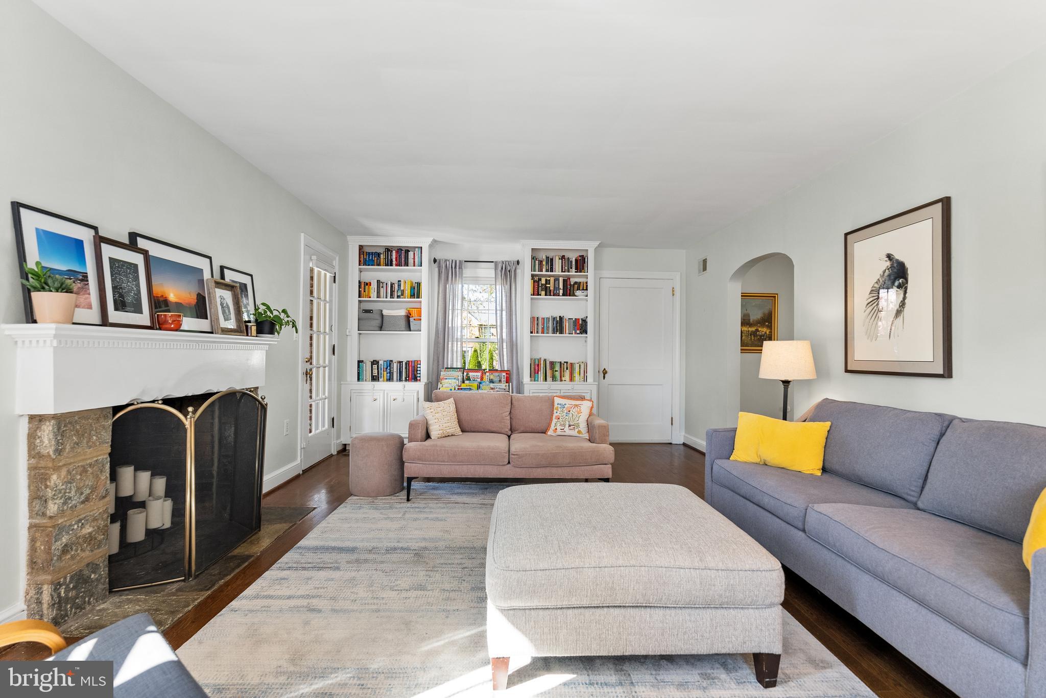 COLLEGE PARK - Residential