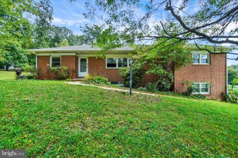 Homes For Sale - 1345 Windsor Road<br/> York County, RED LION, PA 17356