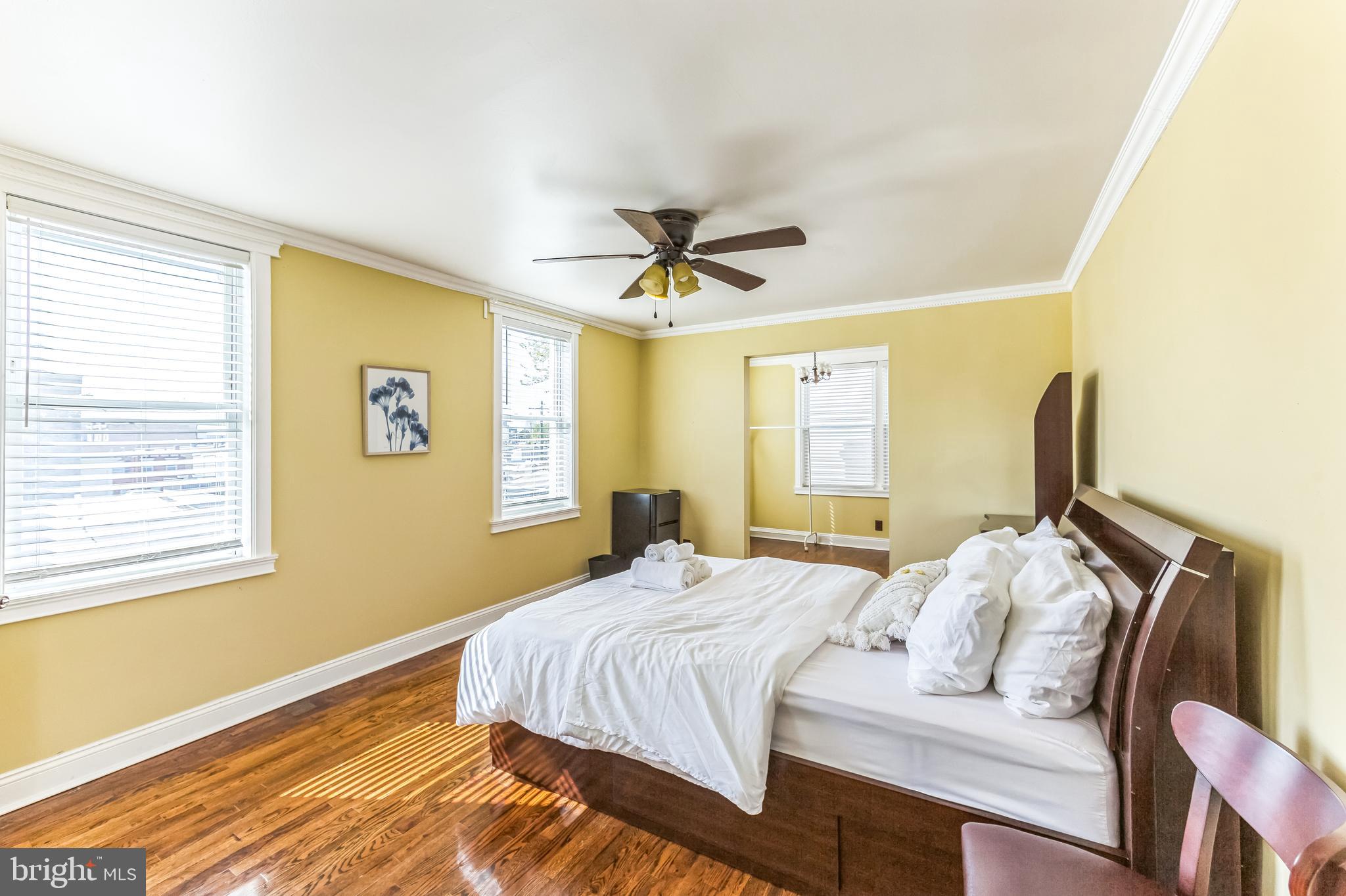 EAST KENSINGTON - Residential