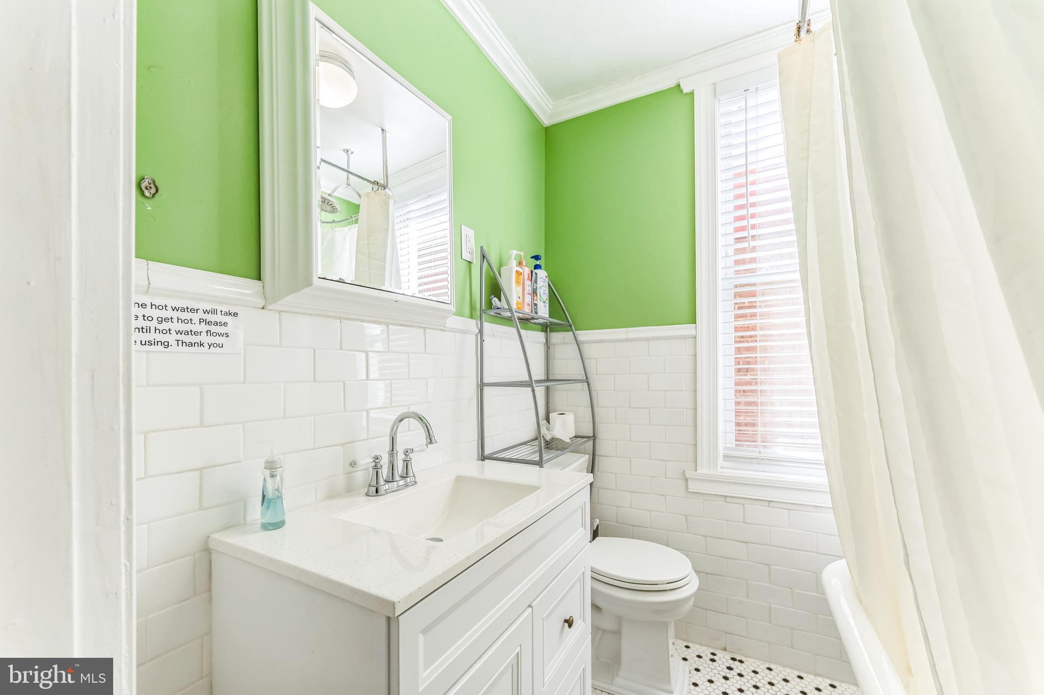 EAST KENSINGTON - Residential