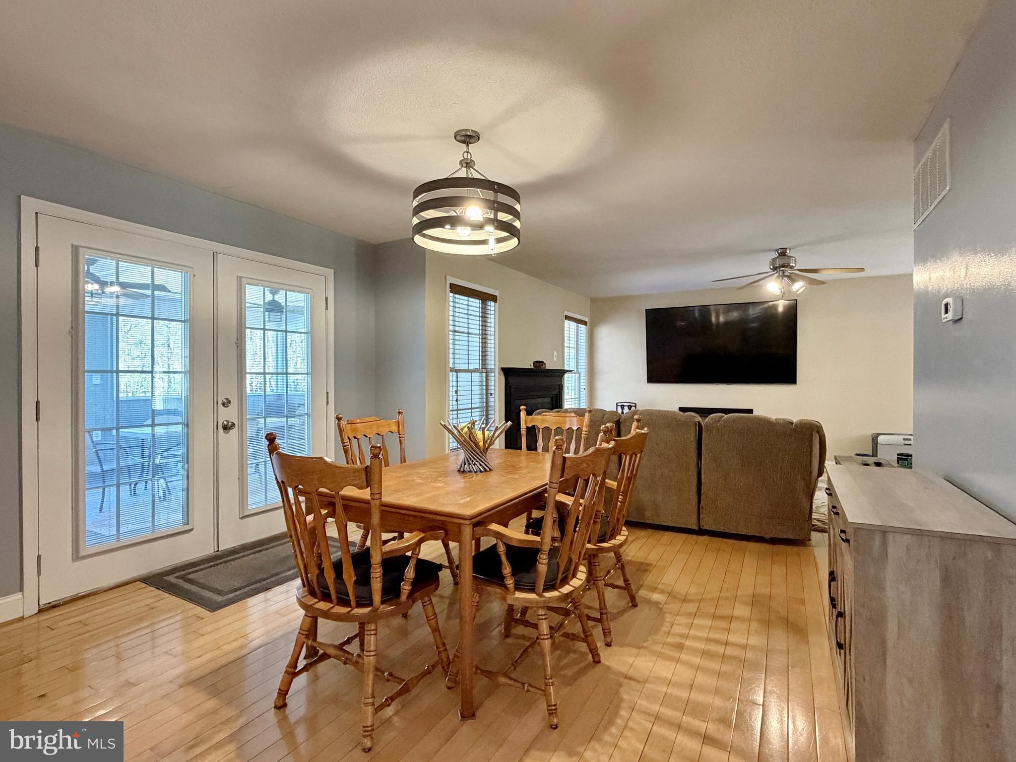 DOBBINS FARM - Residential