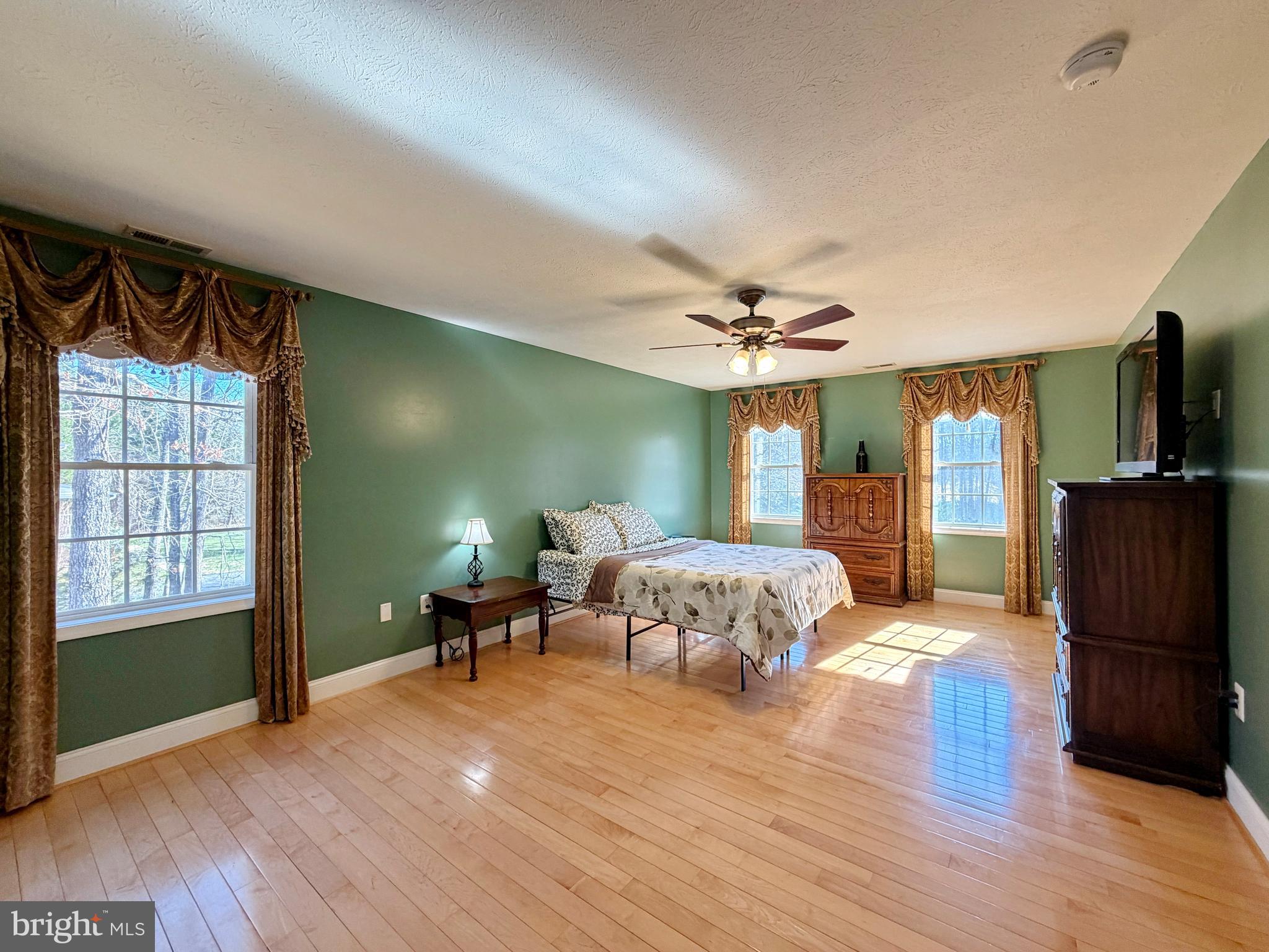 DOBBINS FARM - Residential