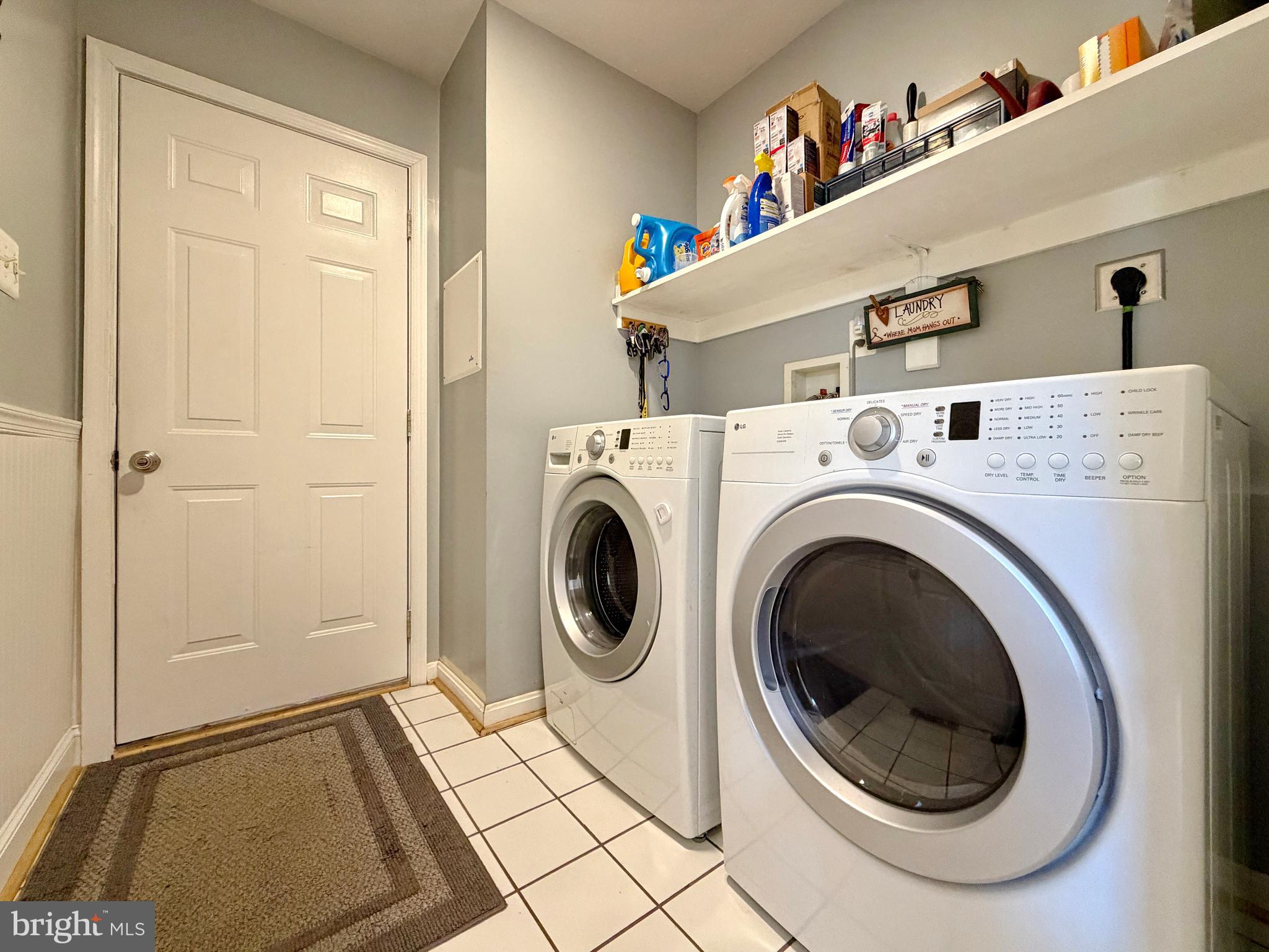 DOBBINS FARM - Residential