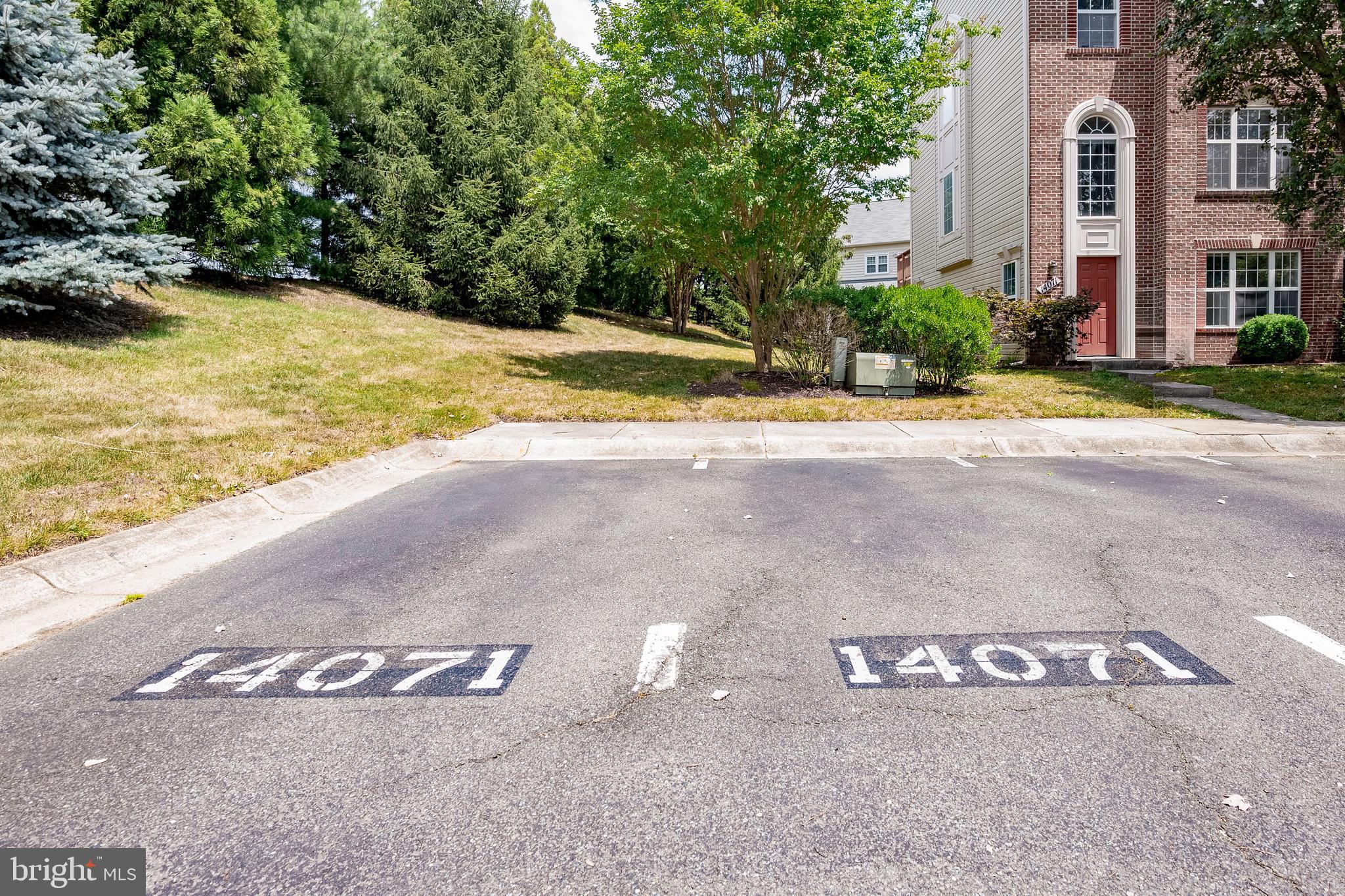 WILLOWS OF POTOMAC - Residential
