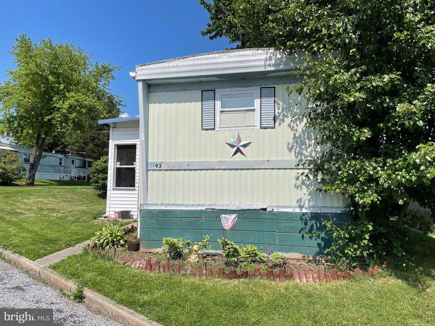 Affordable one floor living.  Mobile trailer, with Title (similar to a car) that sits on leased land.  Land lease is $381 a month and includes trash and sewer. Landlord requires a credit and criminal background check for anyone over 18 years old, fee is $50 per person.  Only one dog  is allowed, needs to be 35 lbs or less and be approved breed by the Landlord.  Seller is only accepting cash transactions for a sale.  Property is not available for a lease purchase or rent.