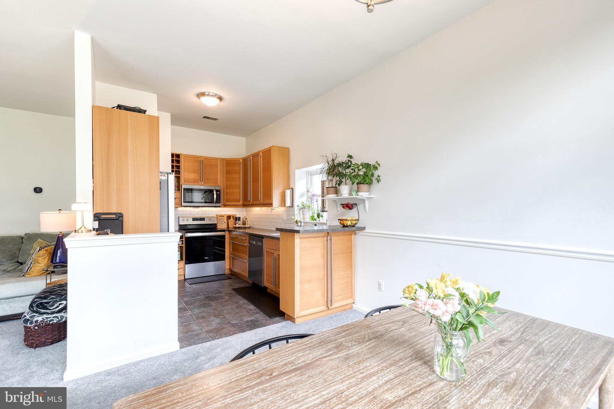 RIVERCHASE - Residential