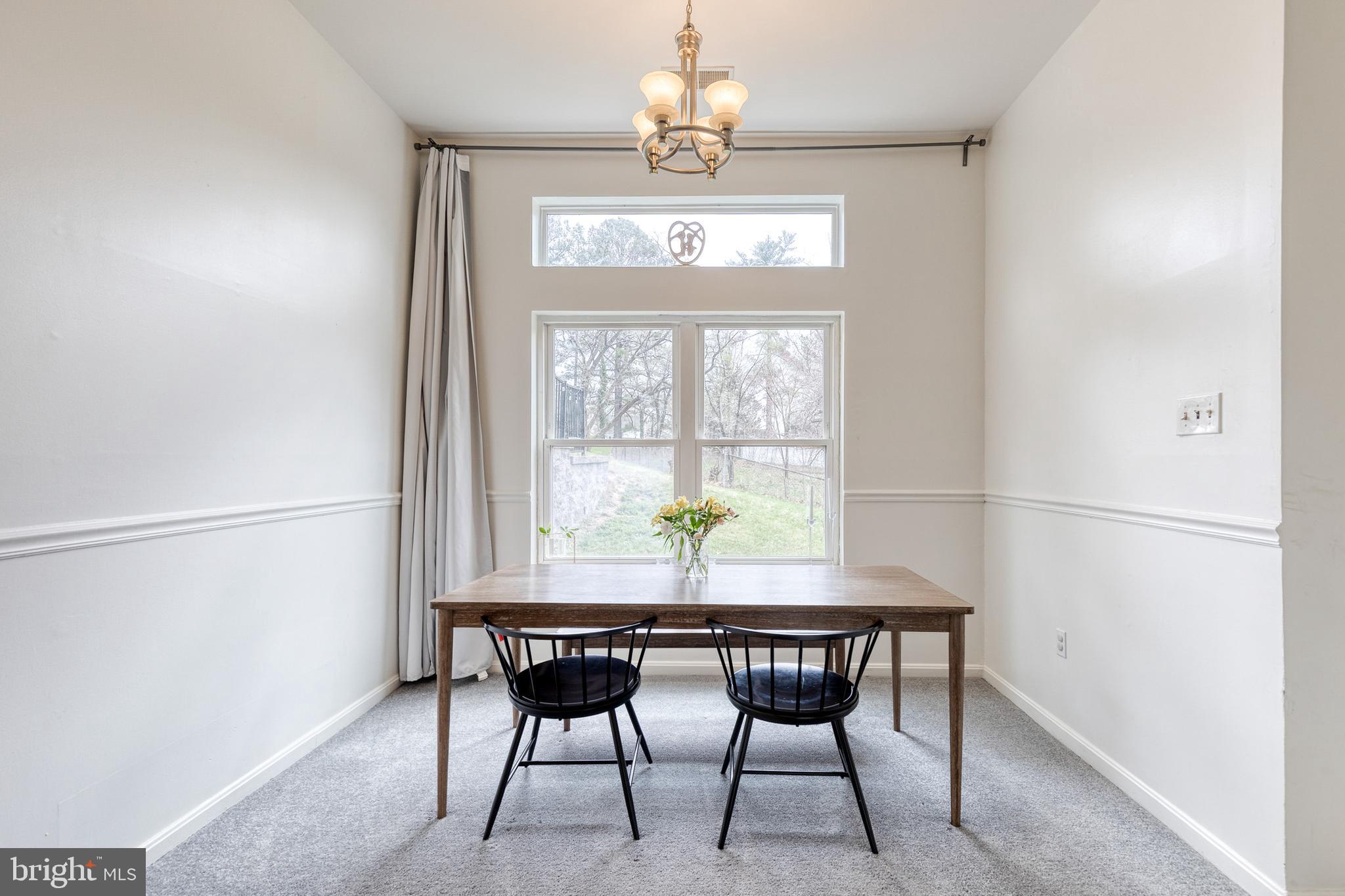 RIVERCHASE - Residential