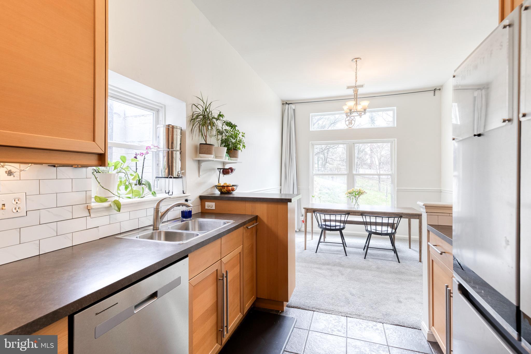 RIVERCHASE - Residential