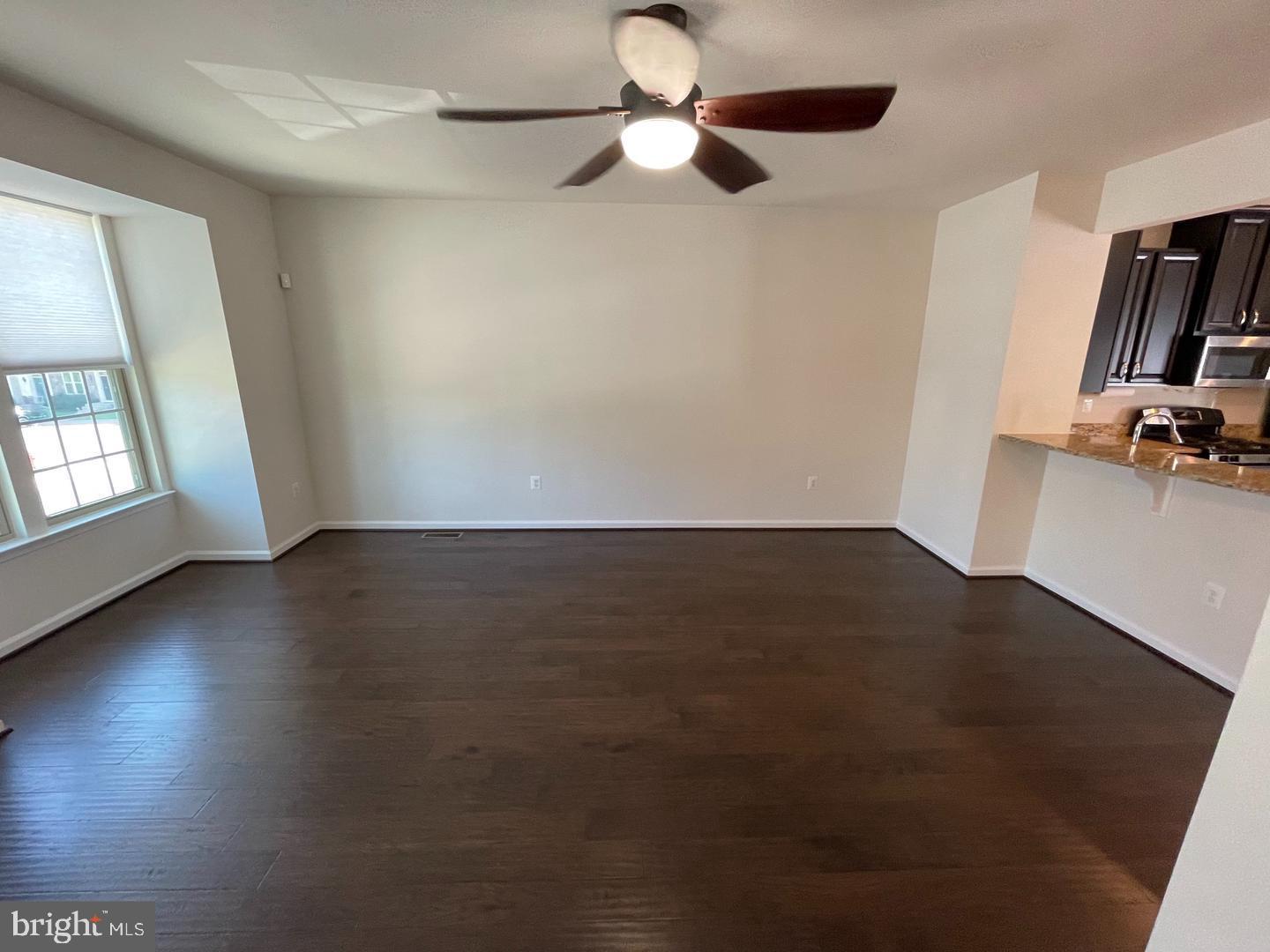 LAFAYETTE CROSSING - Residential Lease