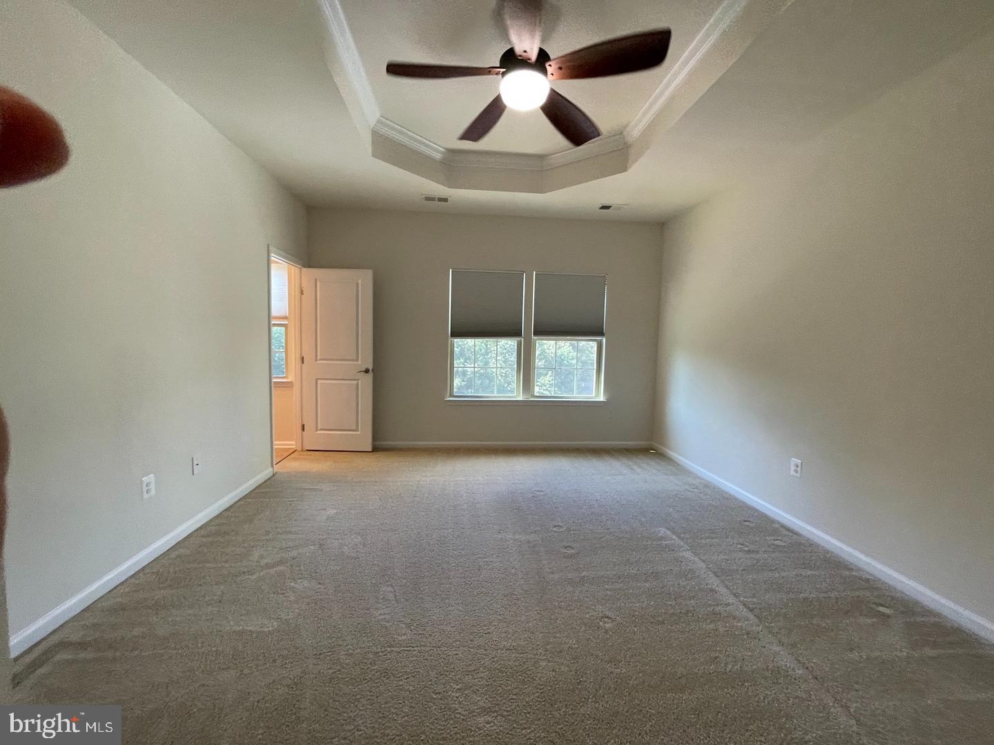 LAFAYETTE CROSSING - Residential Lease