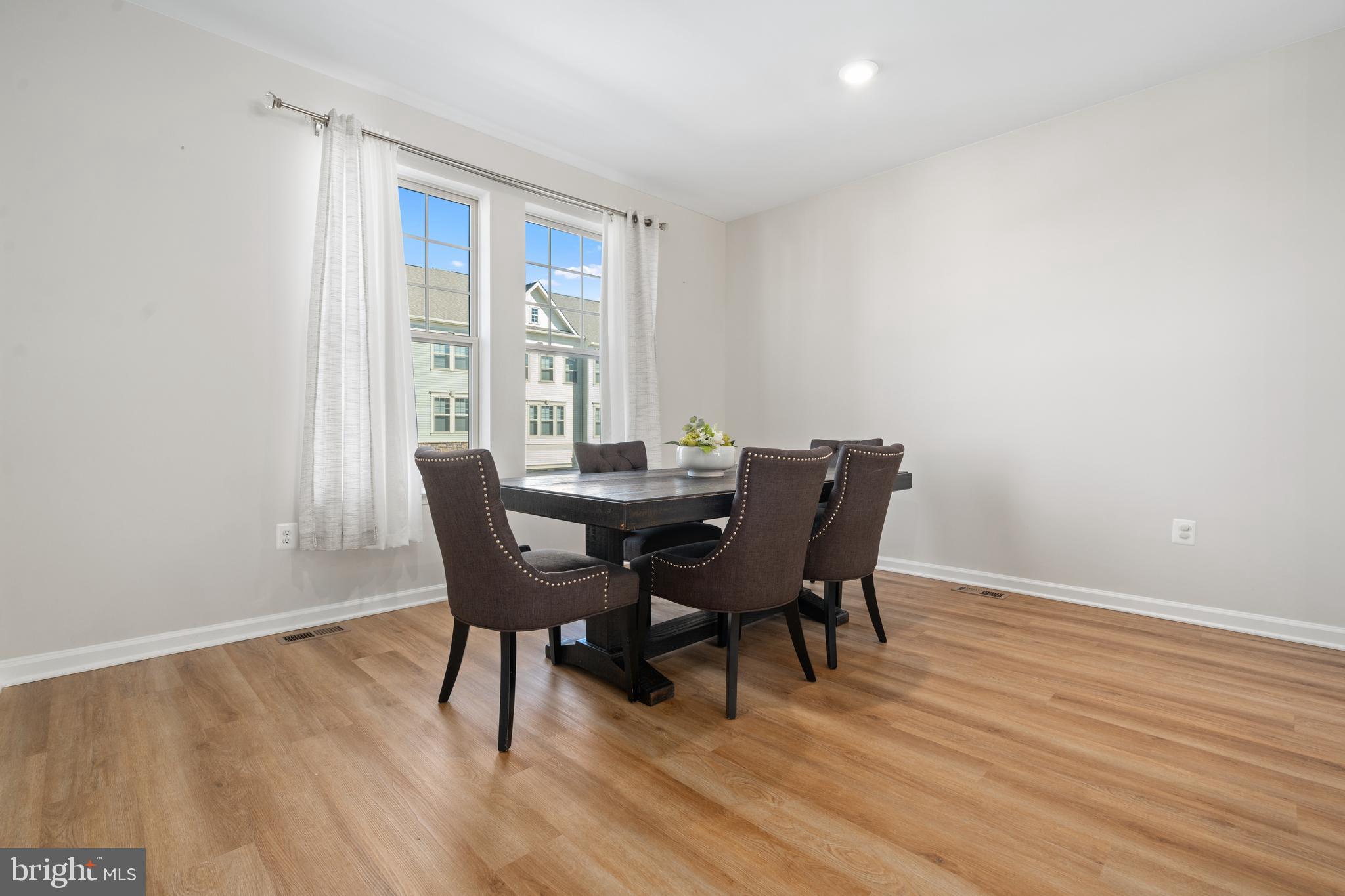 WHITSON WOODS - Residential