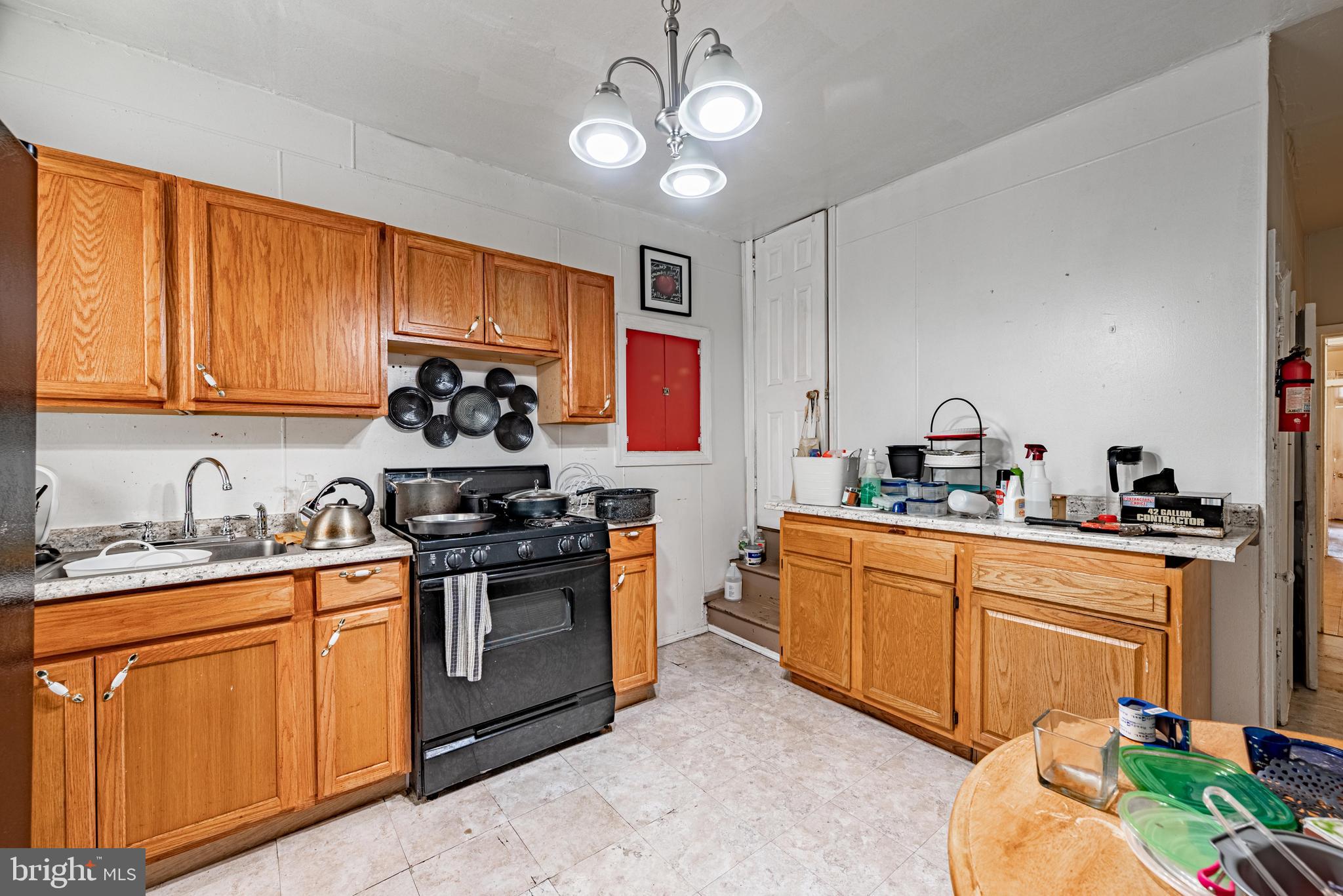 EAST BALTIMORE MIDWAY - Residential