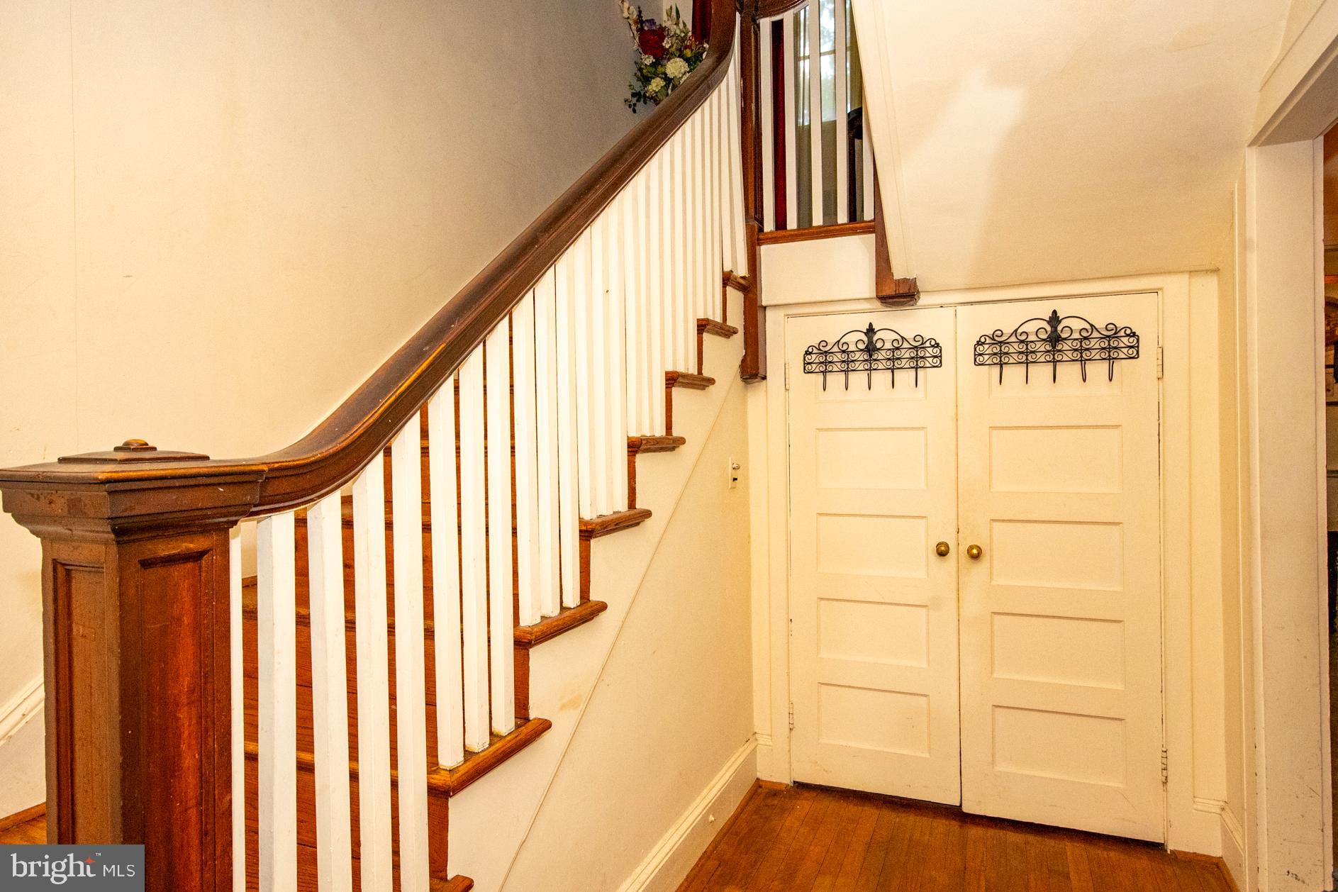 WINDSOR HILLS - Residential