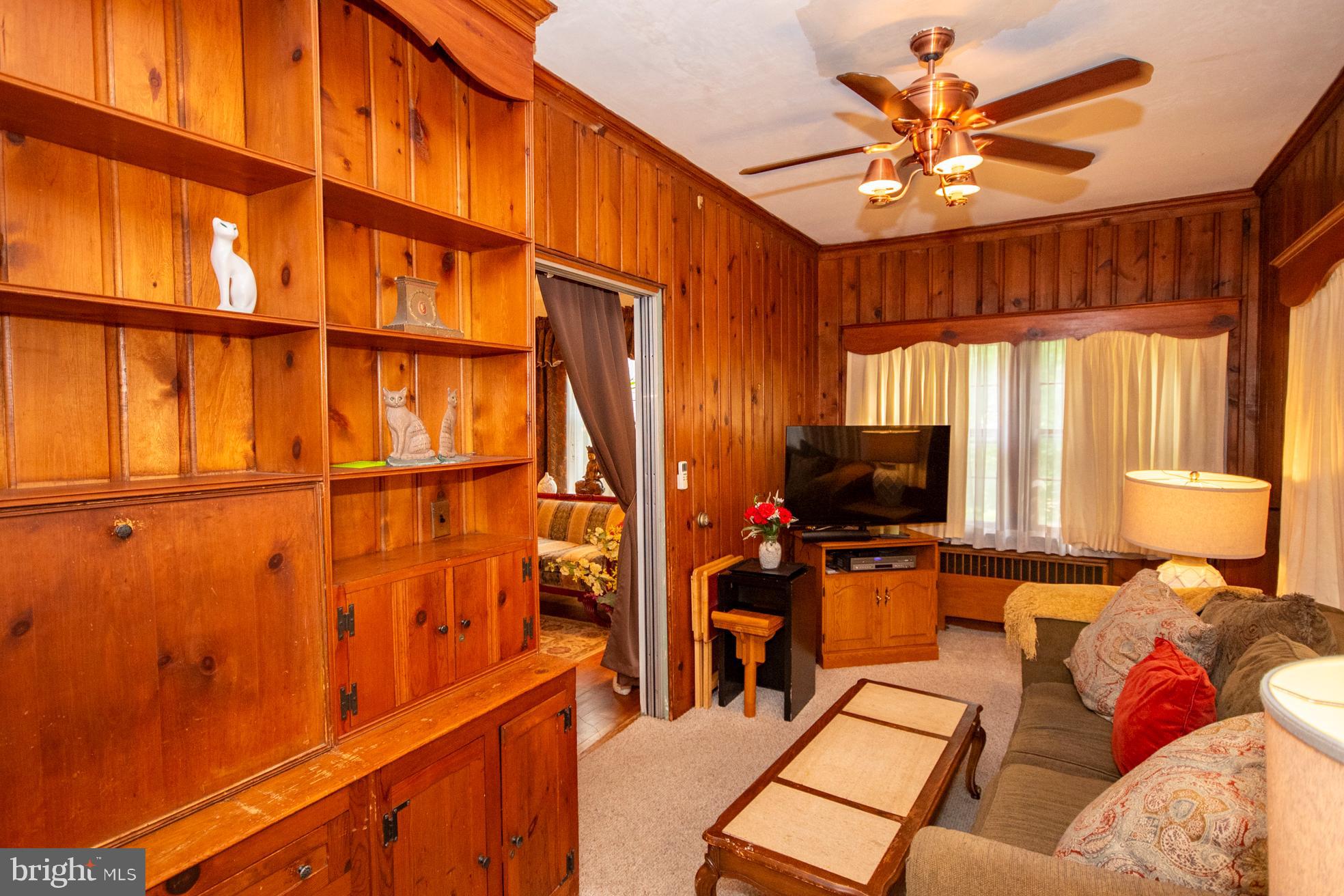 WINDSOR HILLS - Residential