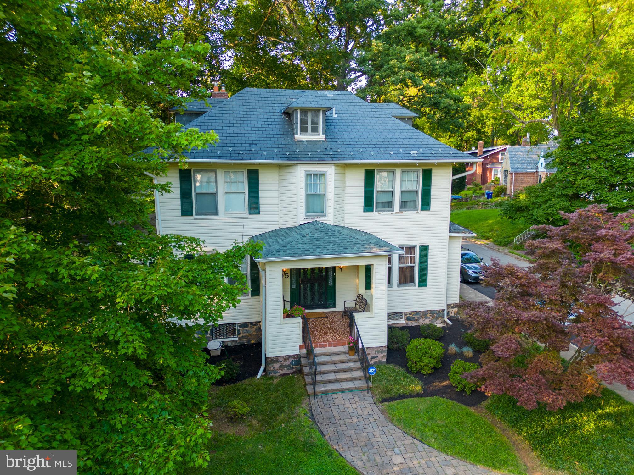 WINDSOR HILLS - Residential