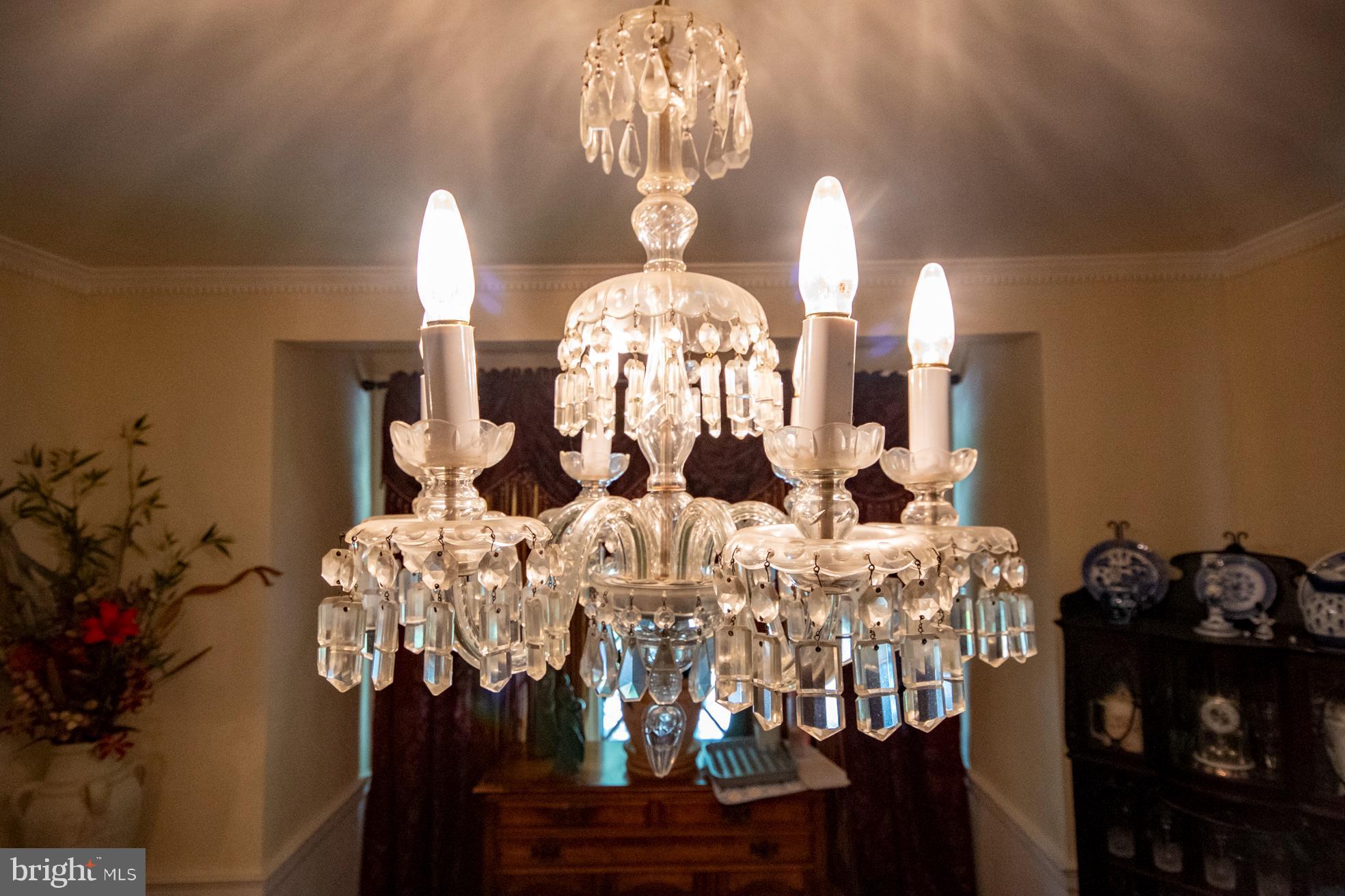 WINDSOR HILLS - Residential