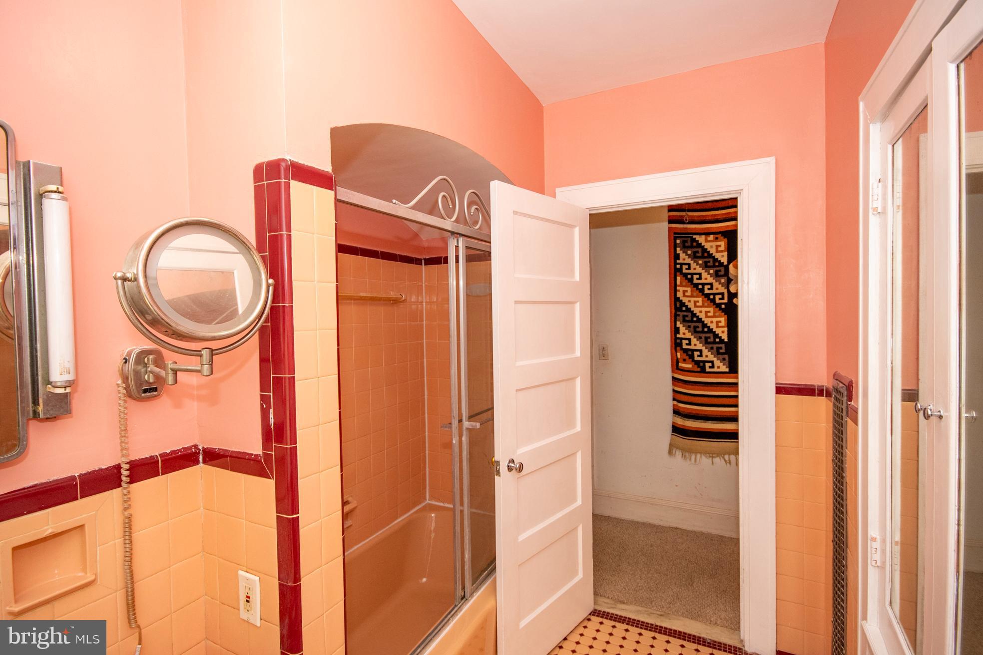 WINDSOR HILLS - Residential