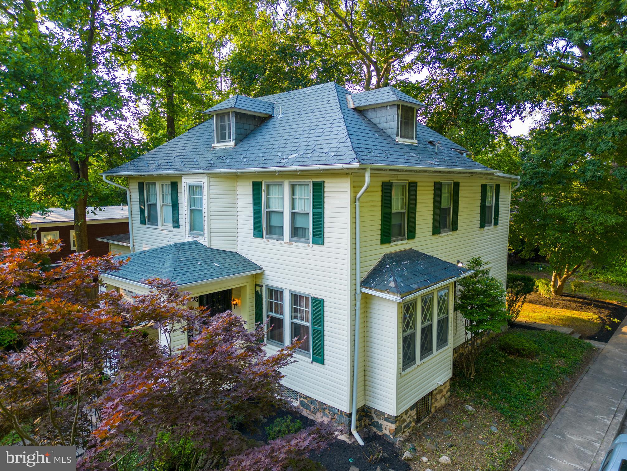 WINDSOR HILLS - Residential