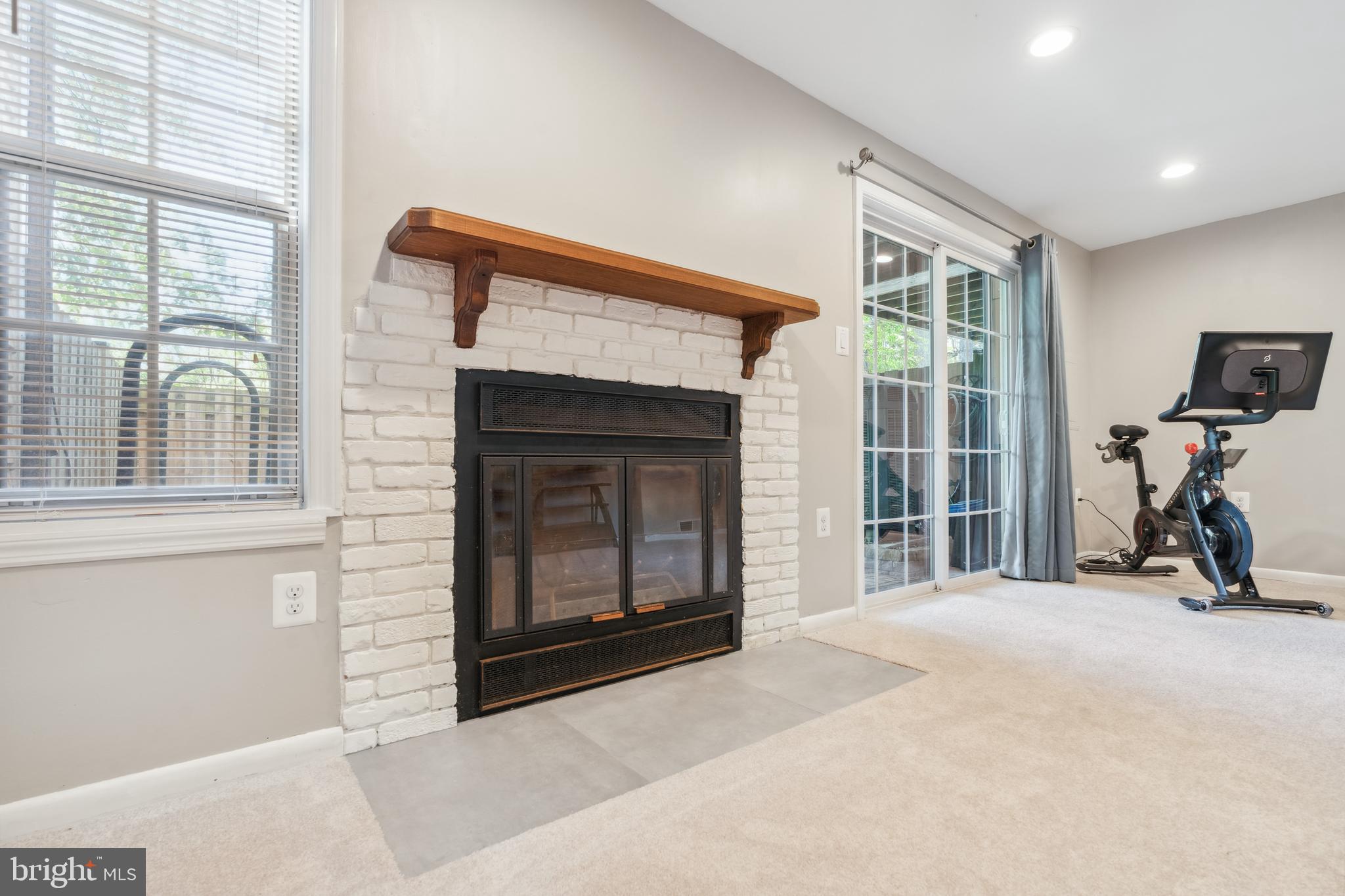 SWAN POINT - Residential