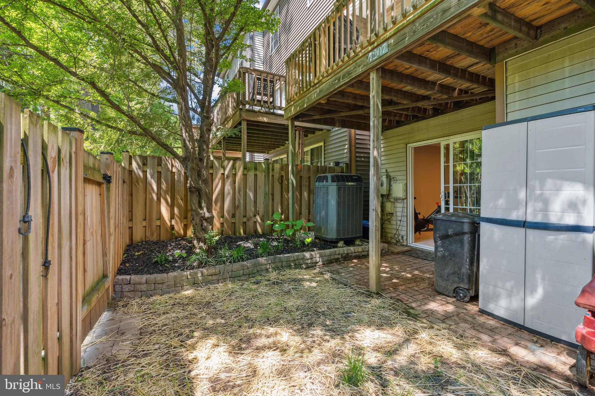 SWAN POINT - Residential