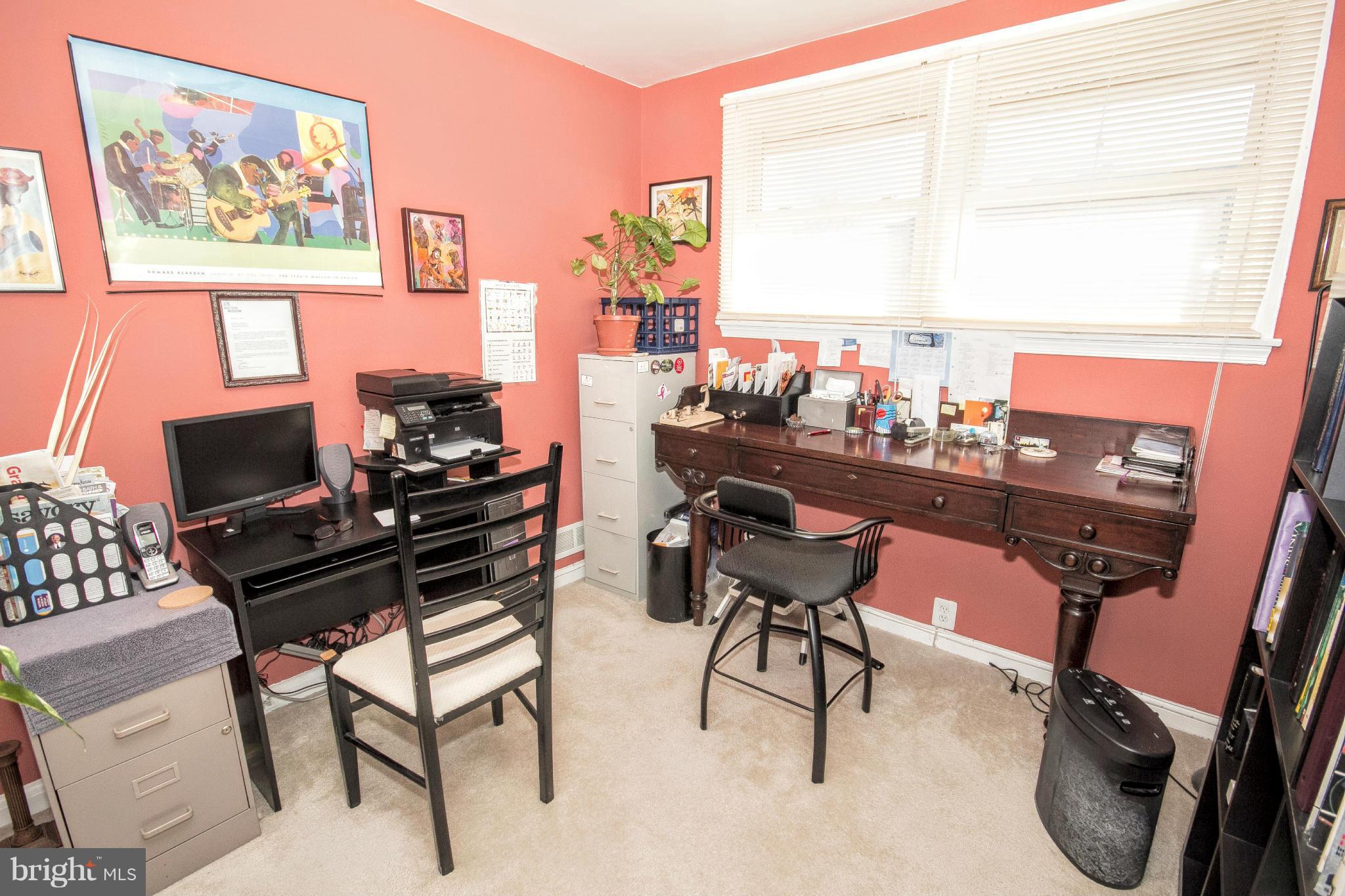 LYNNE ACRES - Residential