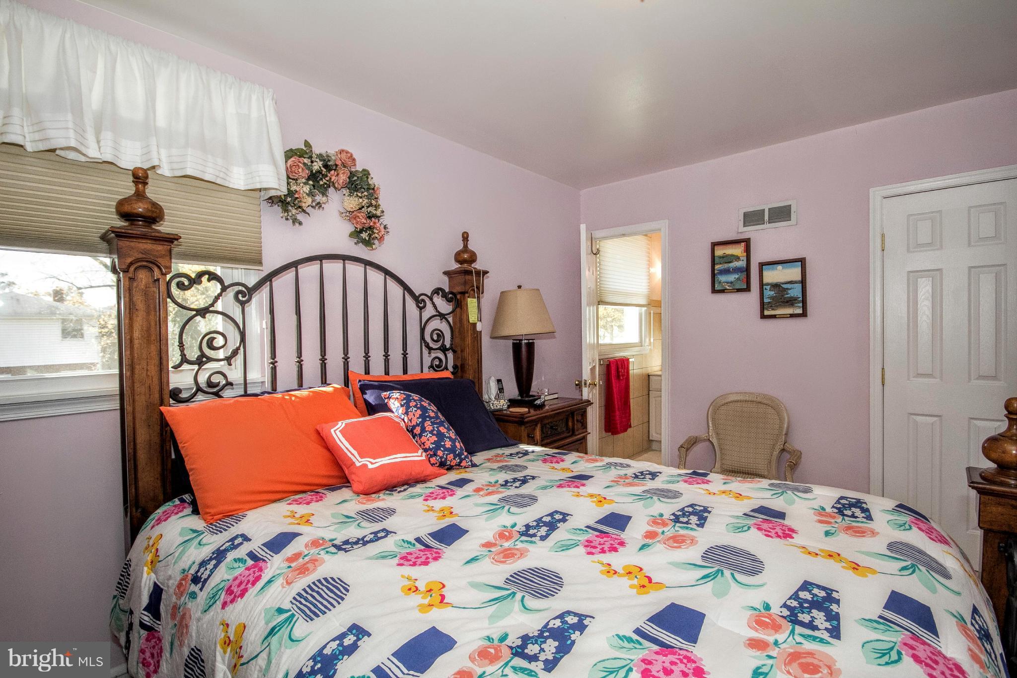 LYNNE ACRES - Residential