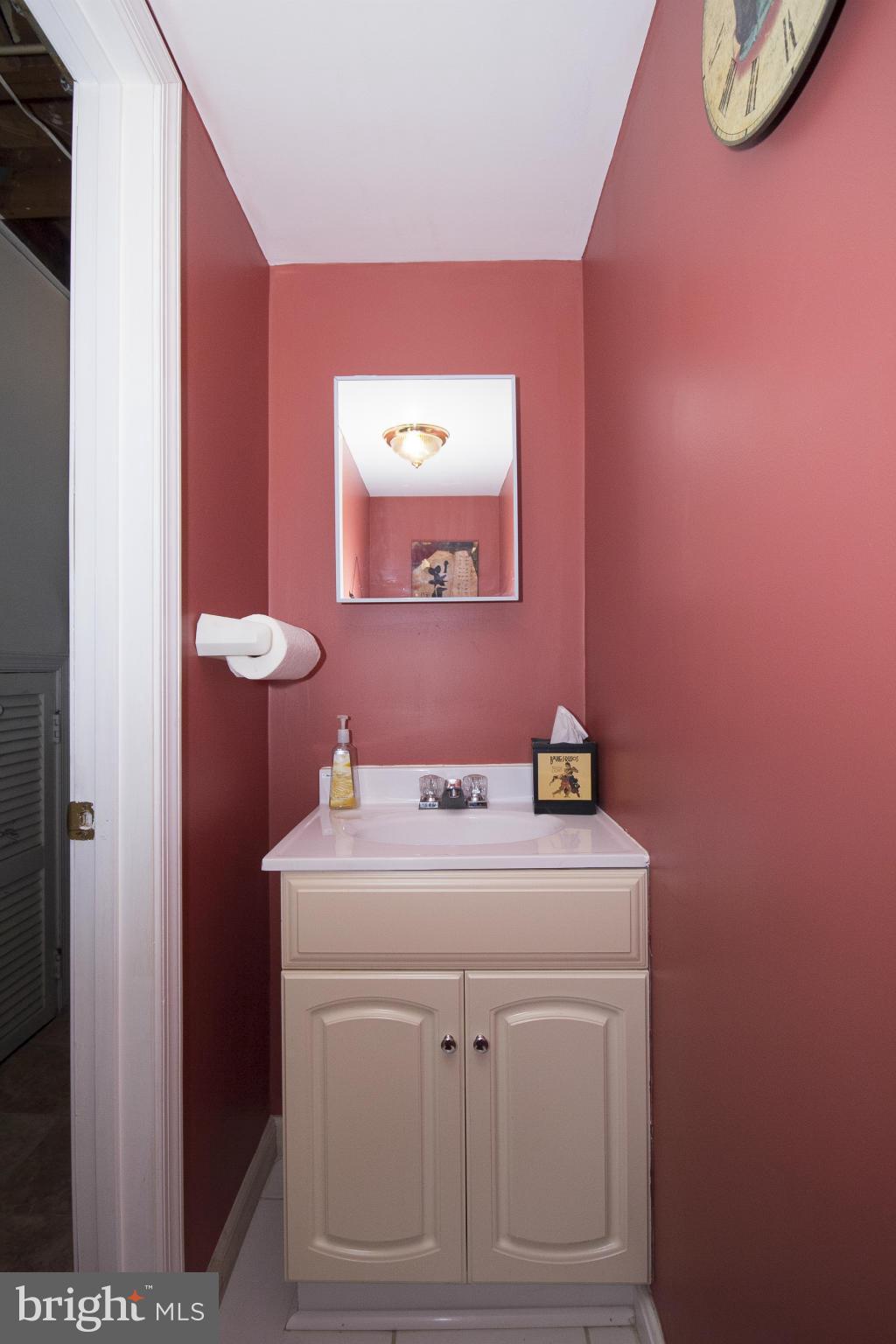 LYNNE ACRES - Residential