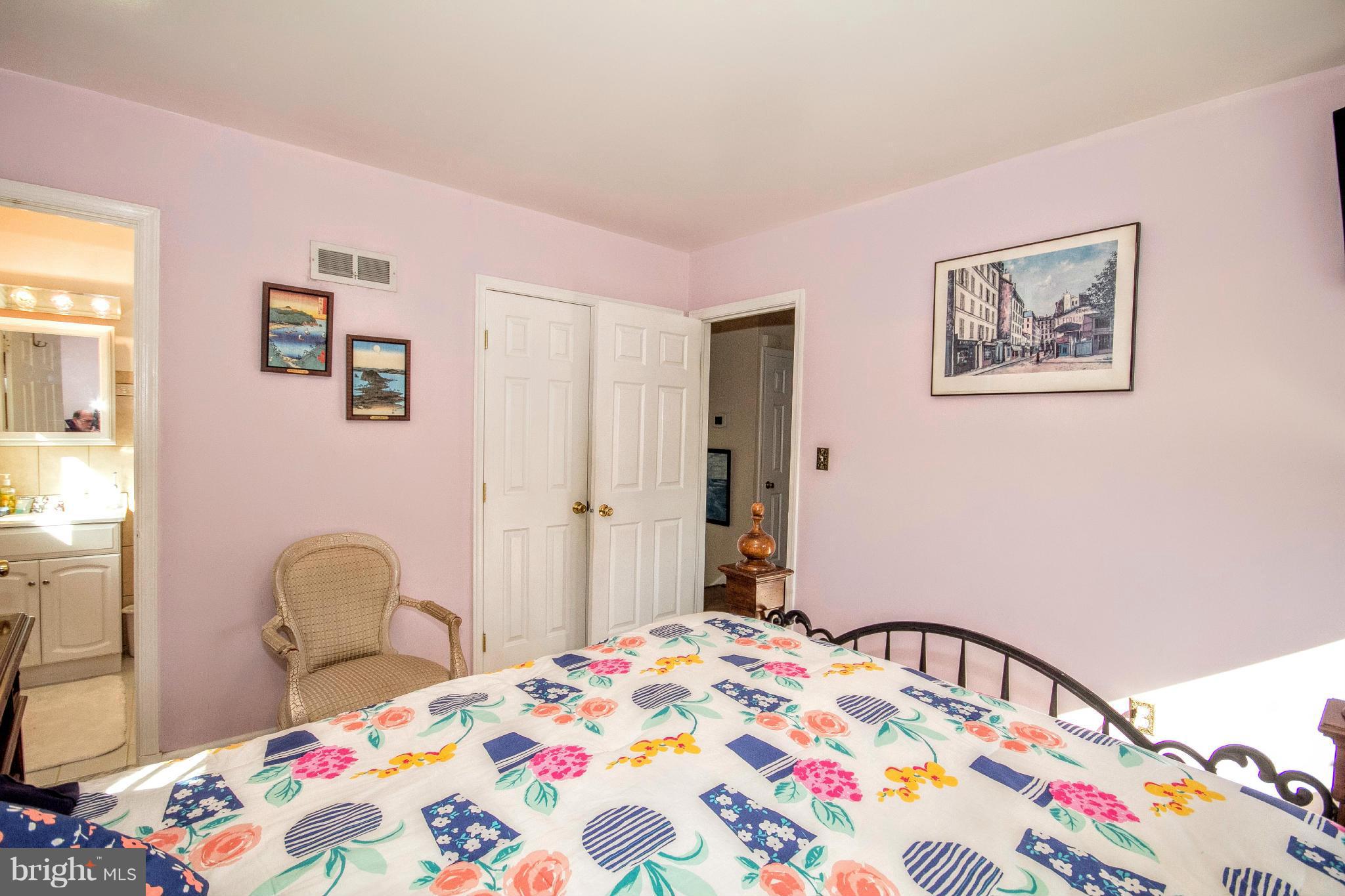 LYNNE ACRES - Residential