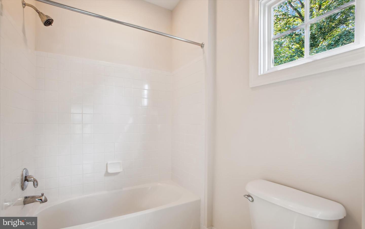 TREGARON - Residential Lease