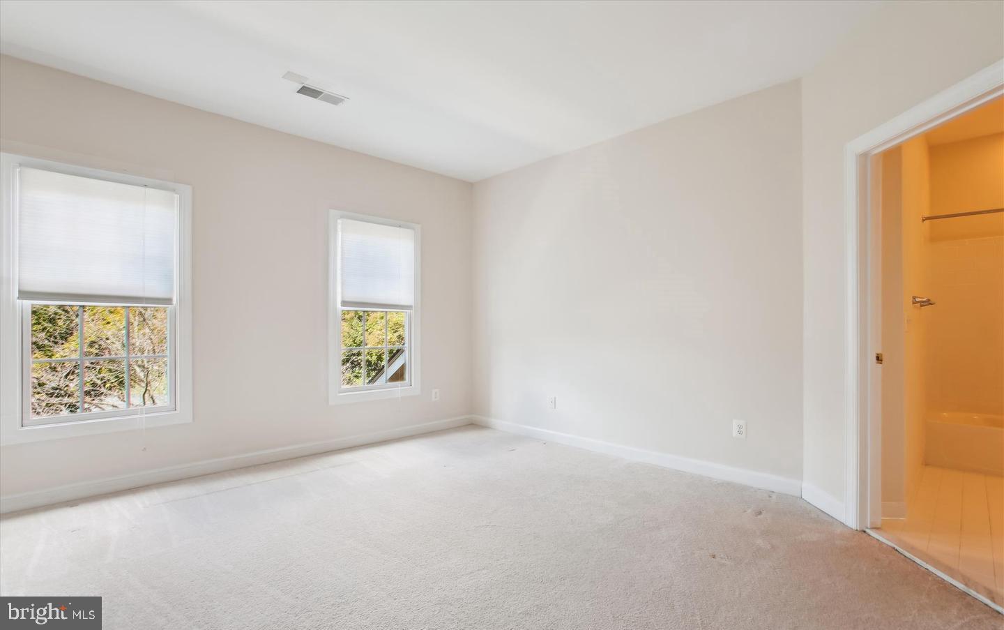 TREGARON - Residential Lease