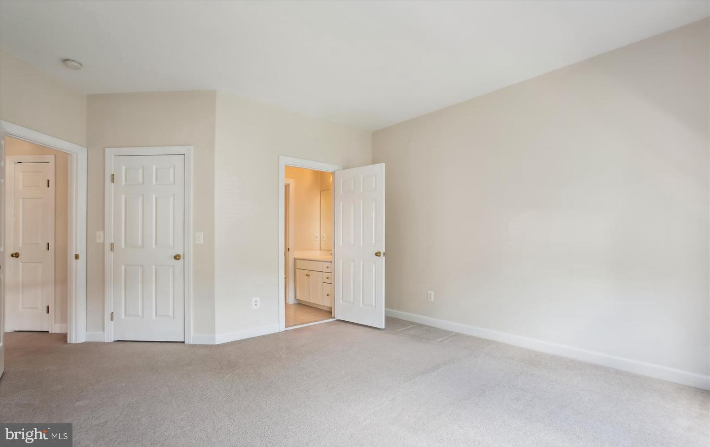 TREGARON - Residential Lease