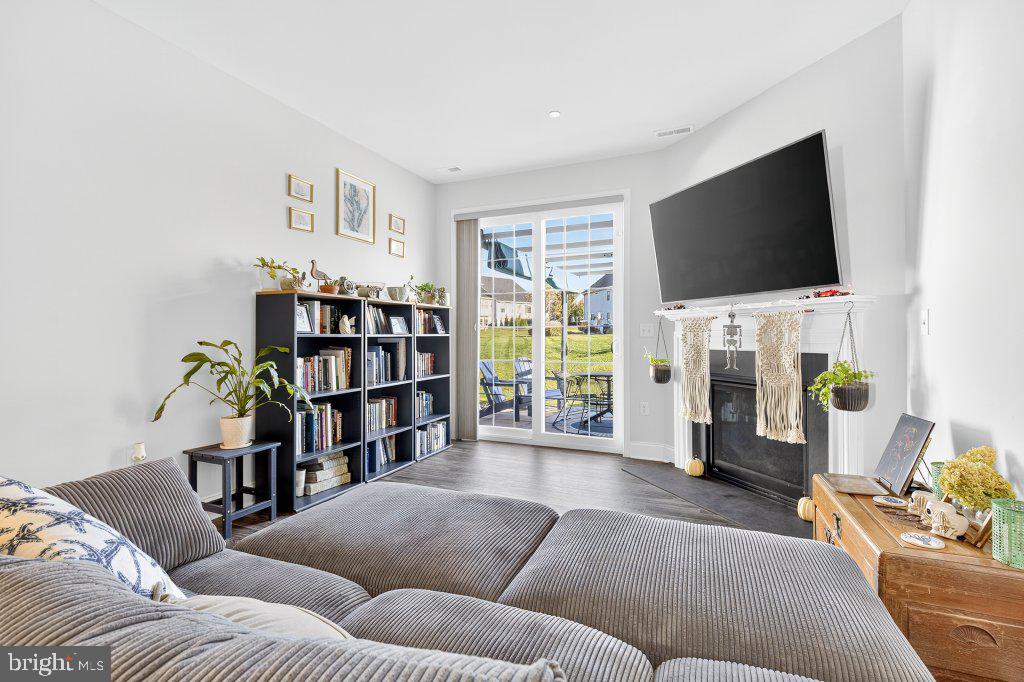 CROSSGATES - Residential