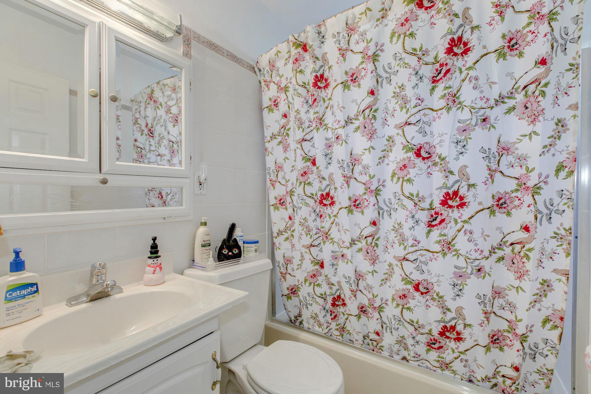 NORTH SPRINGFIELD - Residential