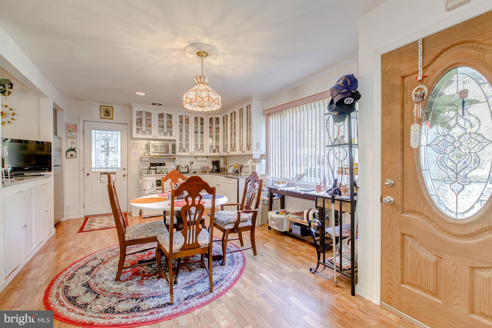 NORTH SPRINGFIELD - Residential