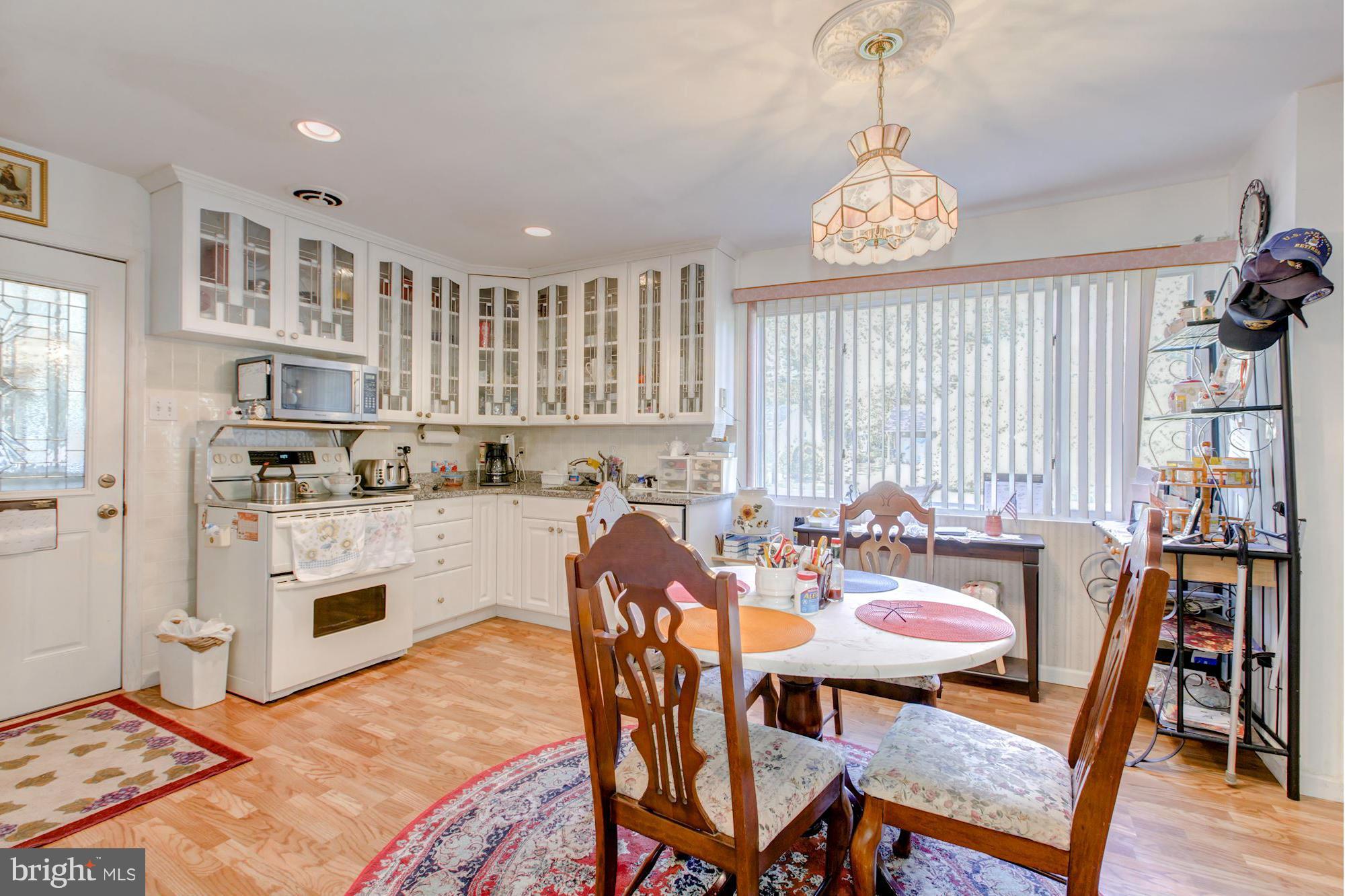 NORTH SPRINGFIELD - Residential