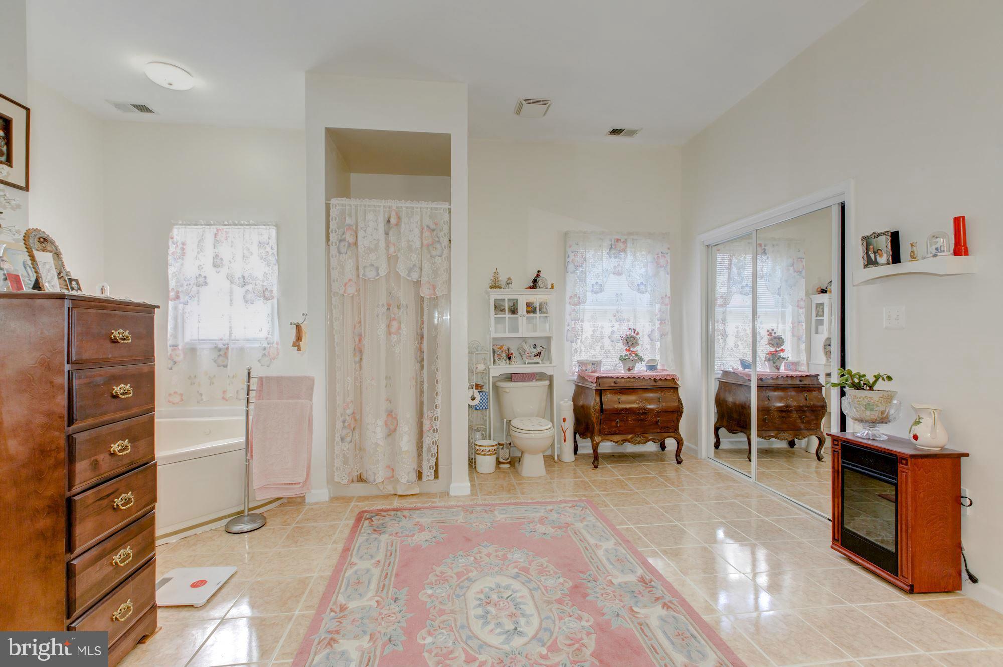 NORTH SPRINGFIELD - Residential