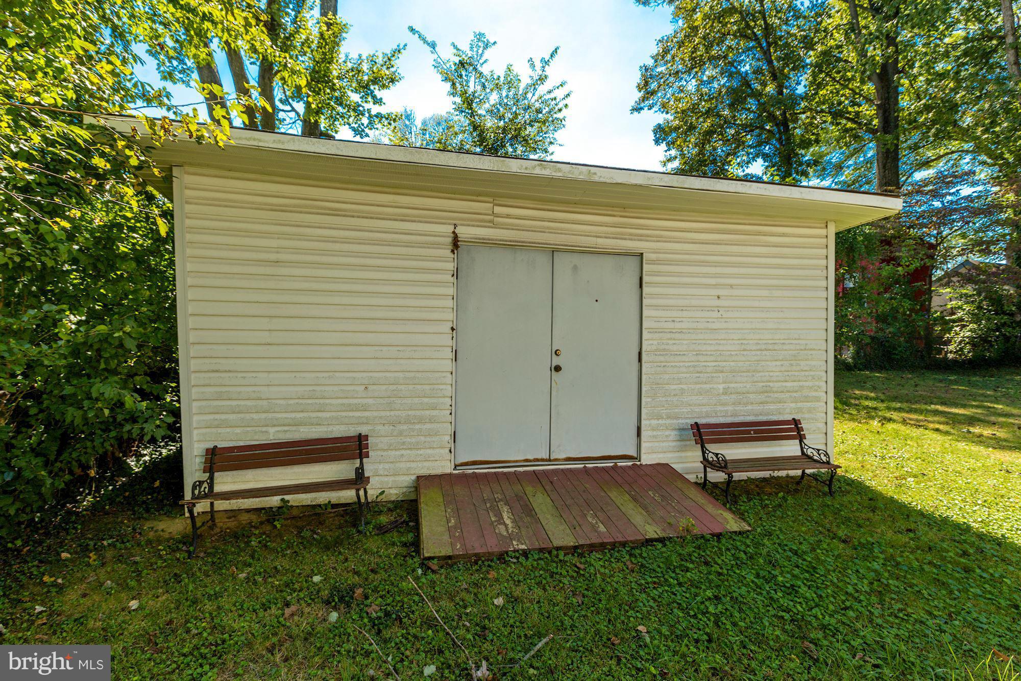 NORTH SPRINGFIELD - Residential