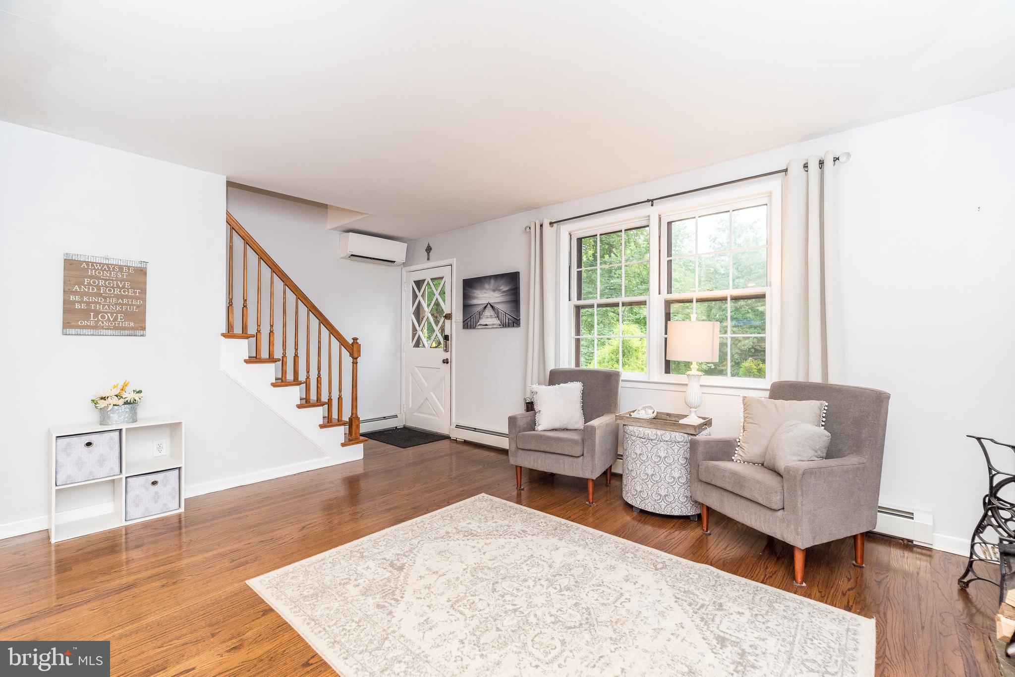 1061 CEDAR LANE