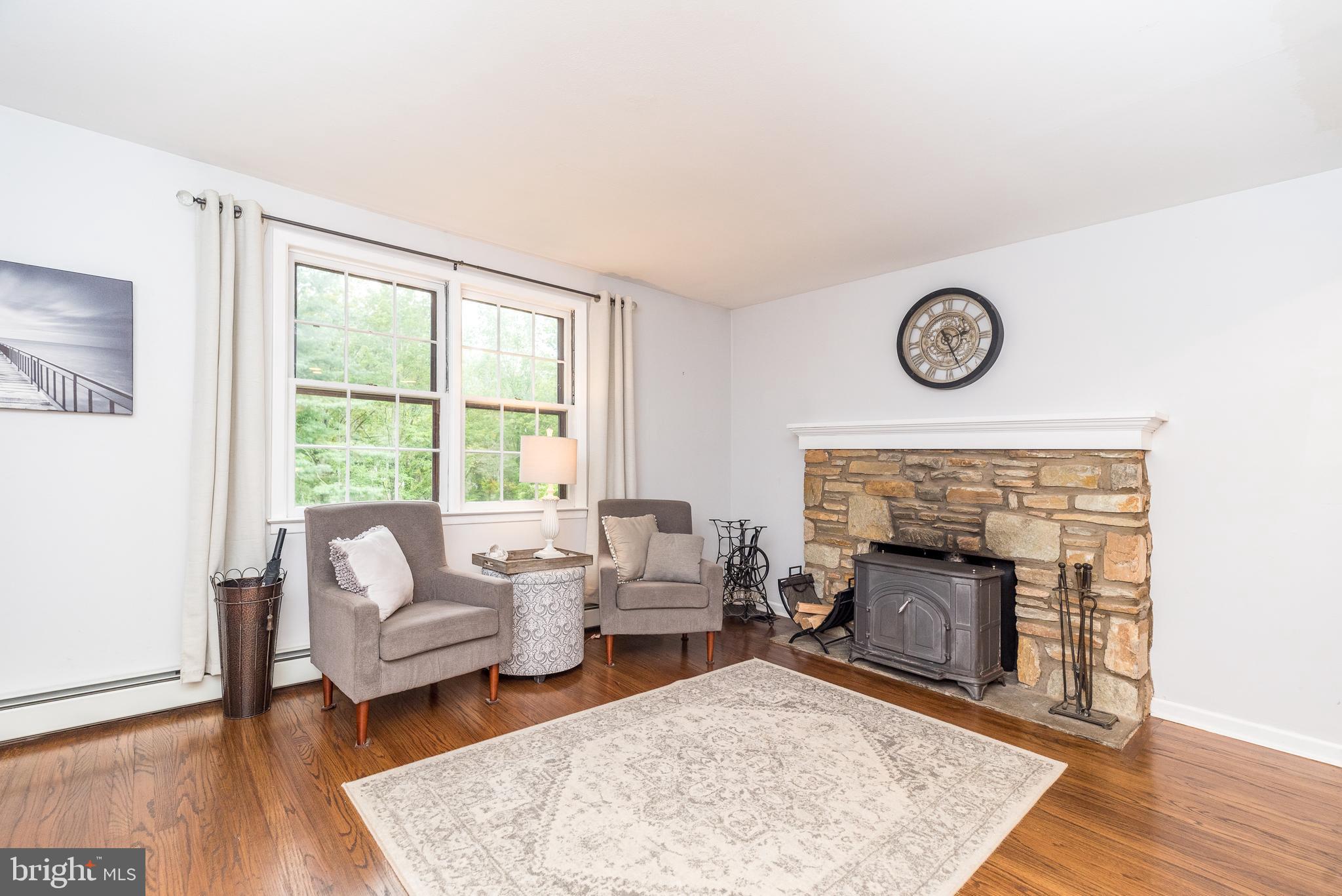 1061 CEDAR LANE
