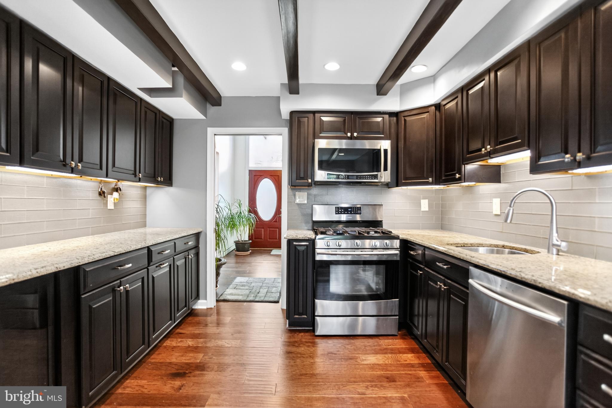 HUNTINGDON VALLEY - Residential