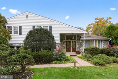 Photo of 3660 Spring Run Road, HUNTINGDON VALLEY, PA 19006 (MLS # PAMC2159864)